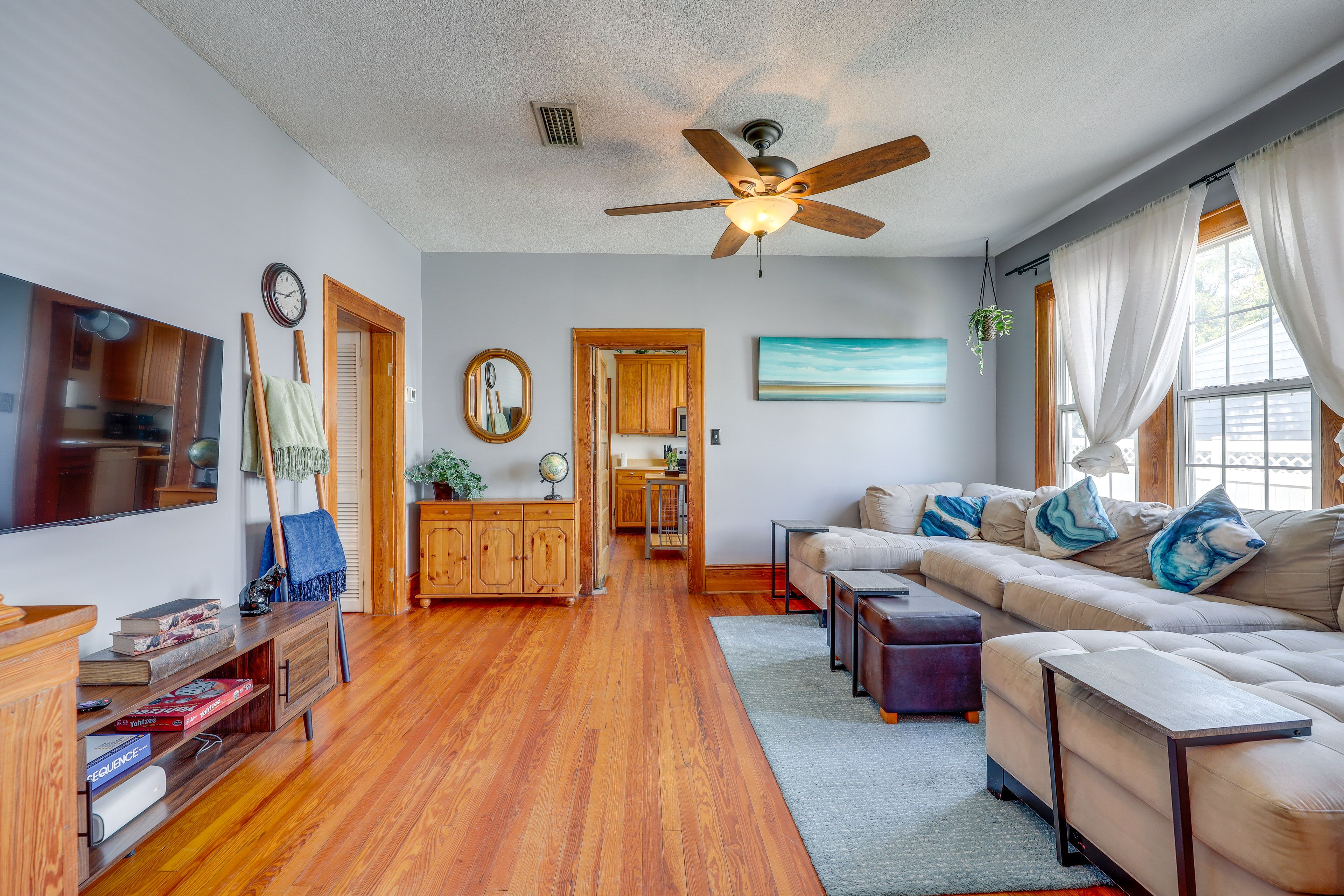 Living Room | Smart TV | Central A/C & Heating