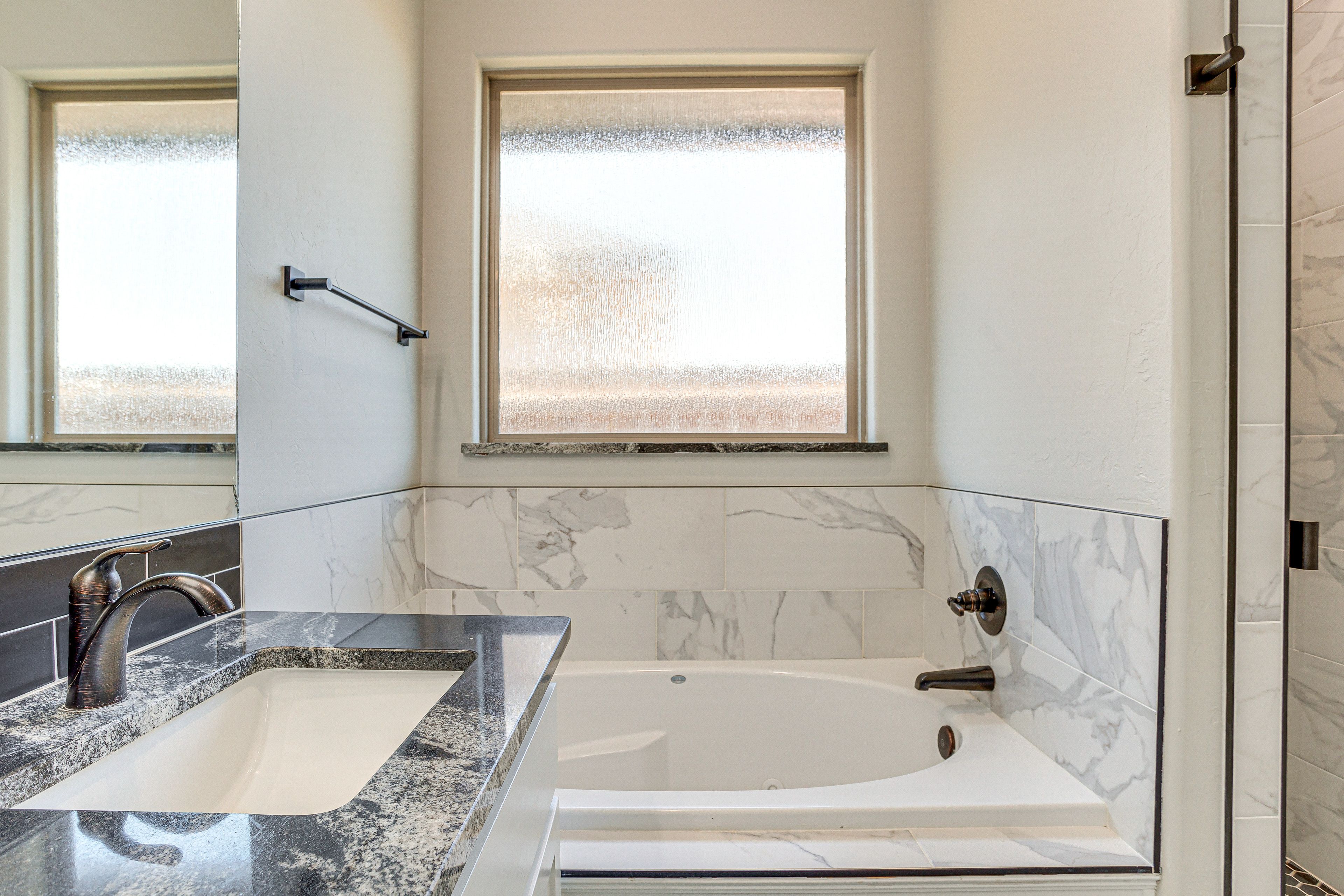 Full Bathroom | Jetted Tub | Walk-In Shower | Walk-In Closet | Hair Dryer
