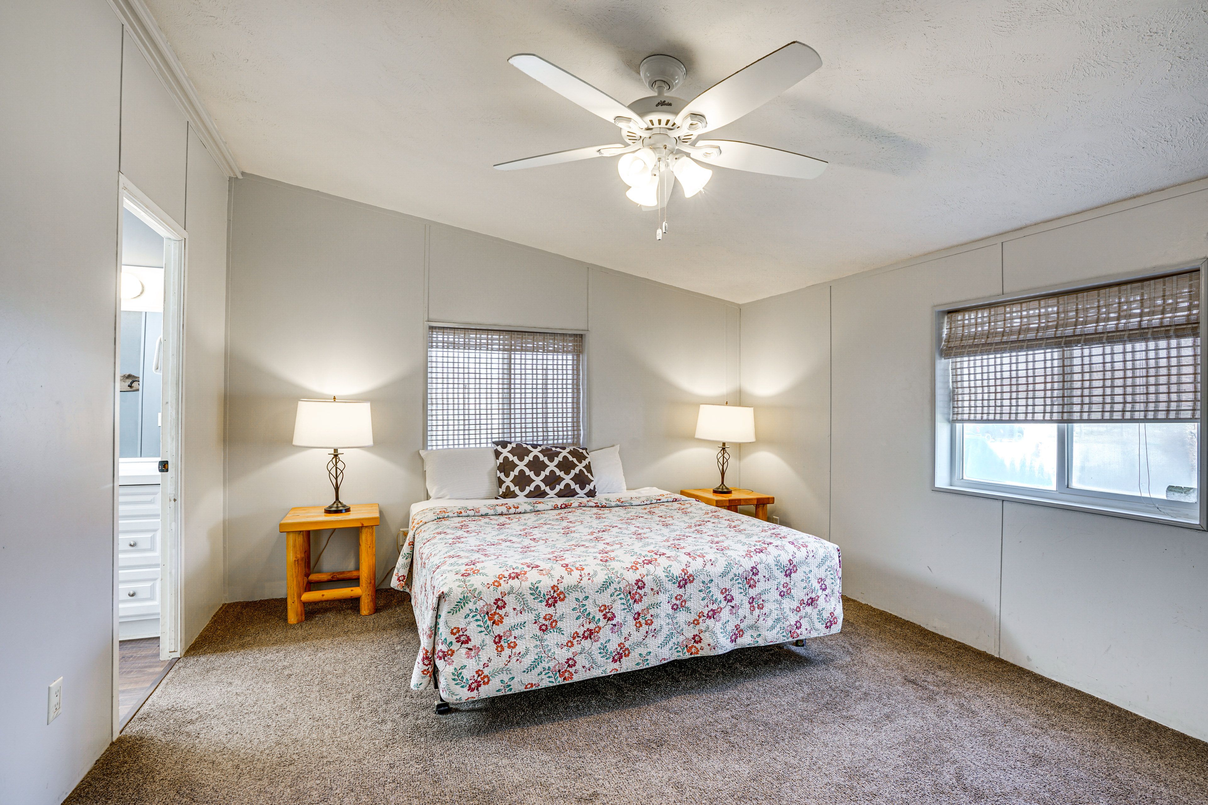 Bedroom 1 | King Bed | Linens Provided