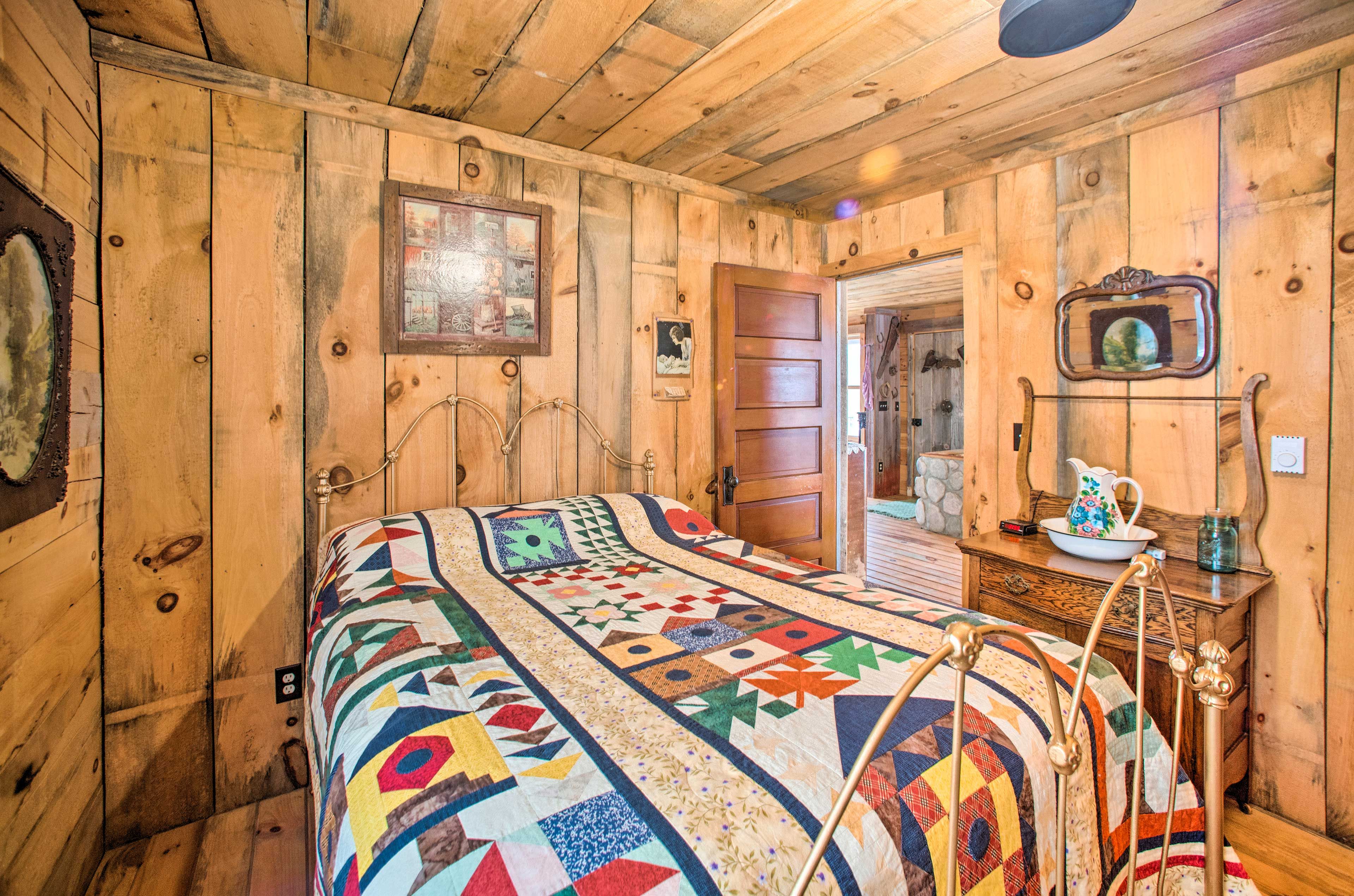 Bedroom 1 | Full Bed | Twin Bunk Bed