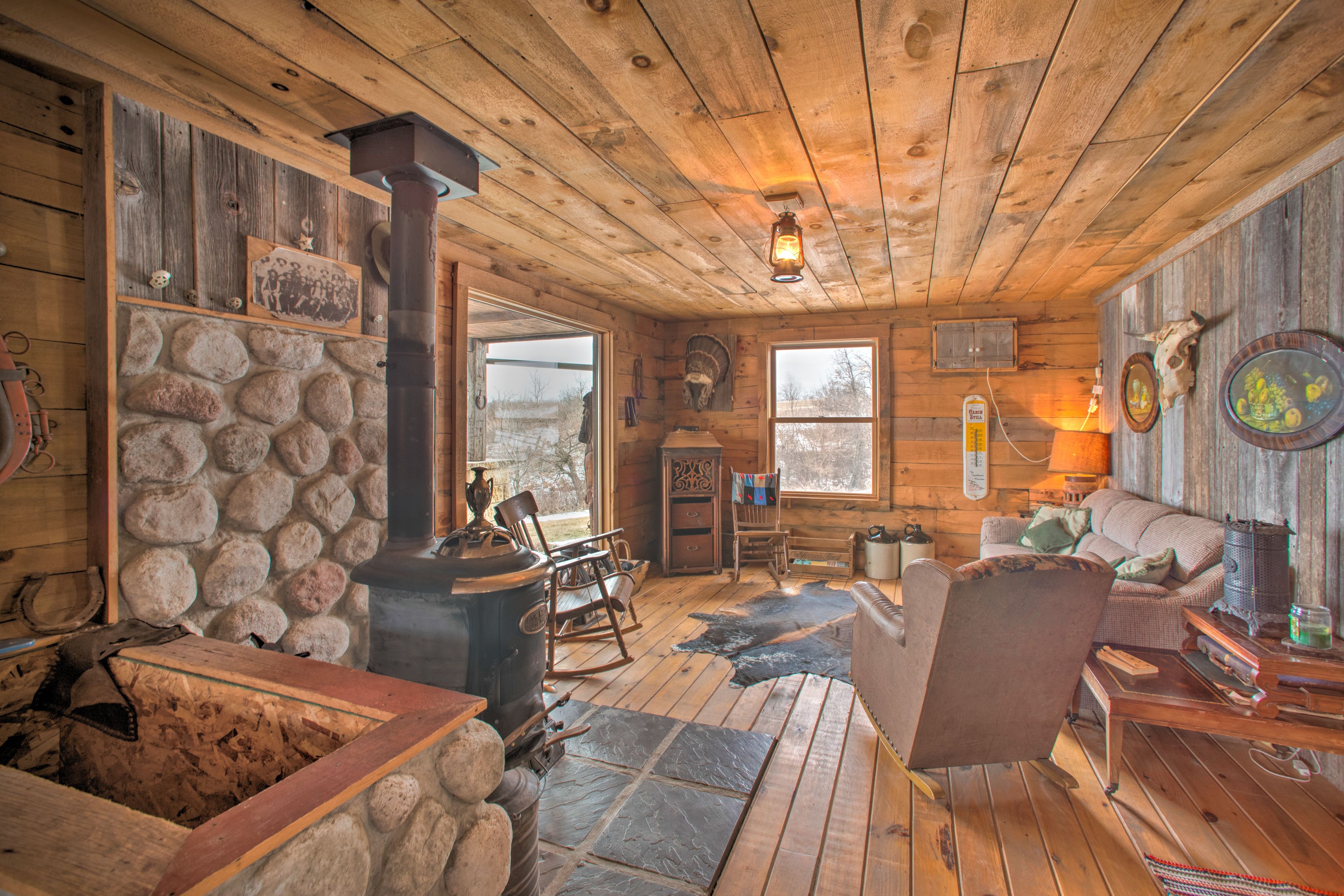 Living Room | Wood-Burning Stove | Cable TV