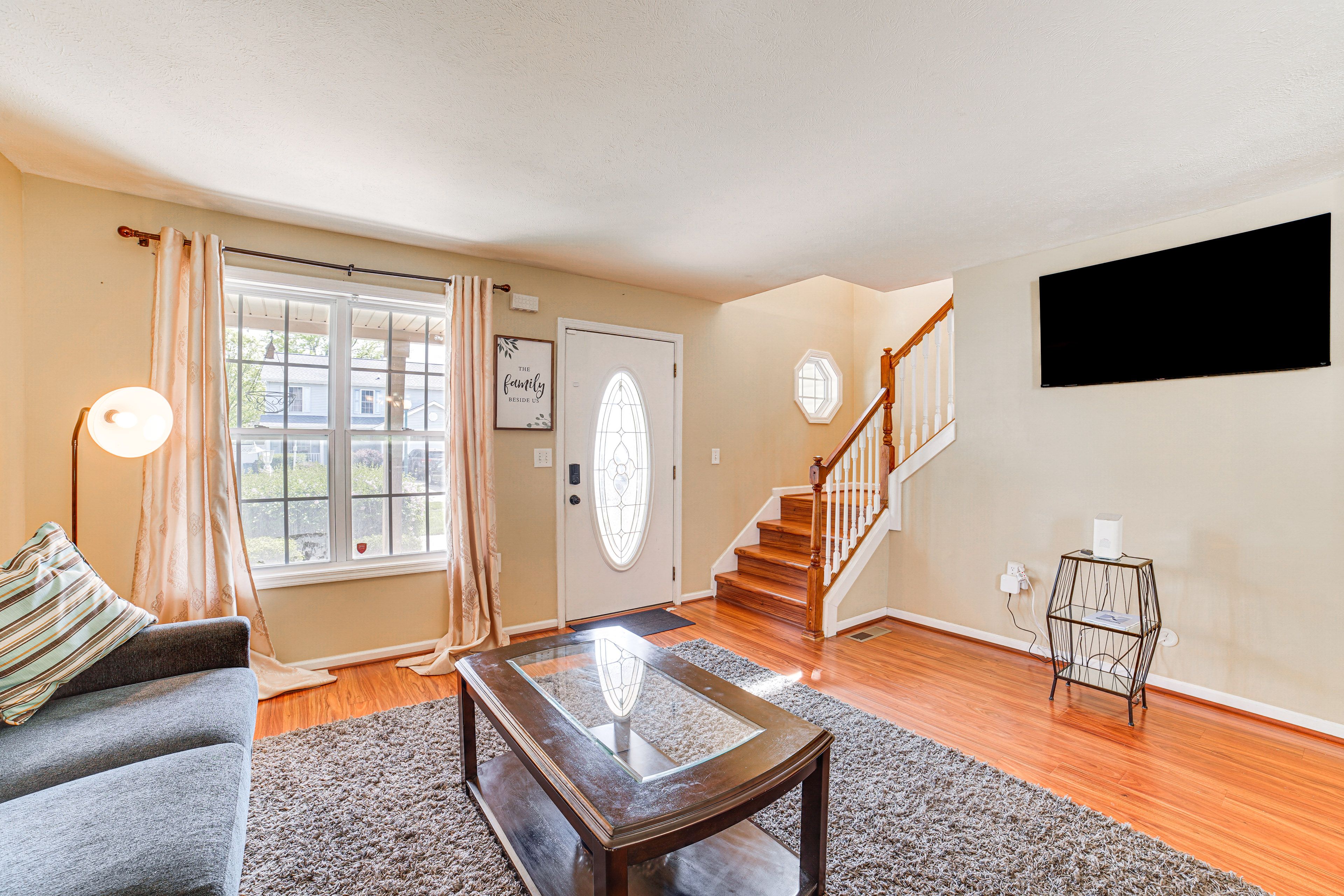 Living Room | Sleeper Sofa | 1st Floor | Smart TV