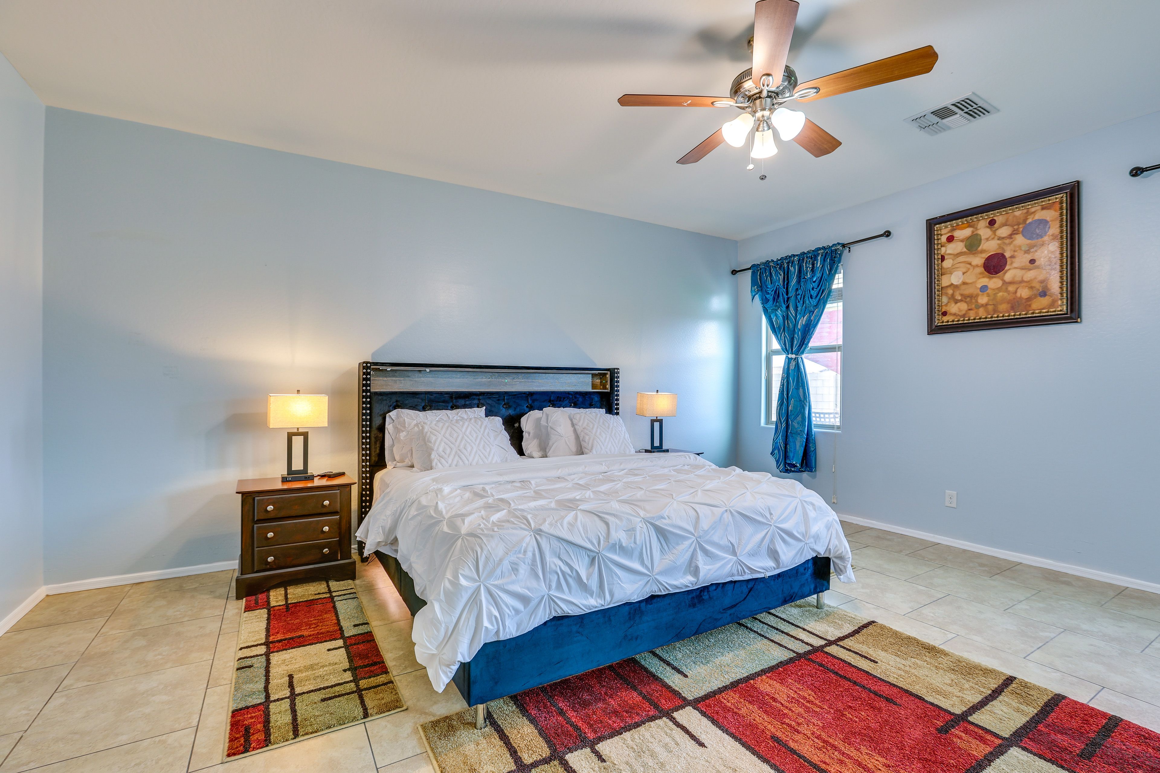 Bedroom 1 | King Bed