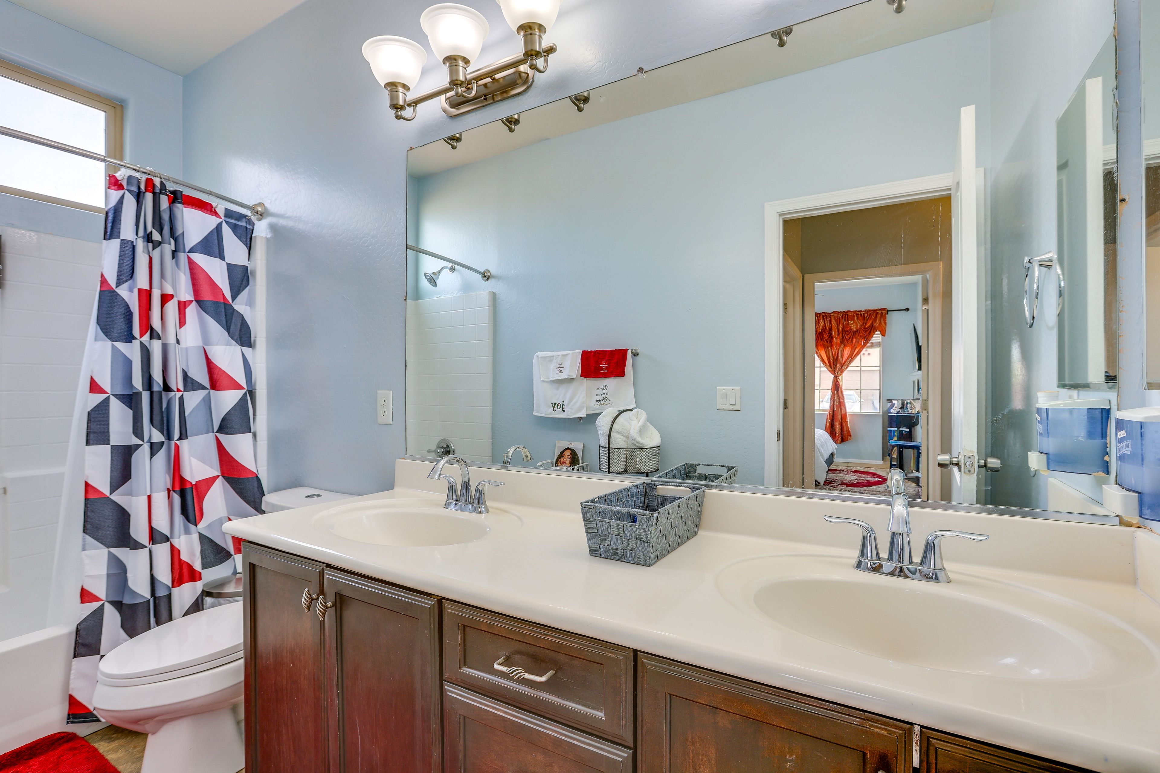 Full Bathroom