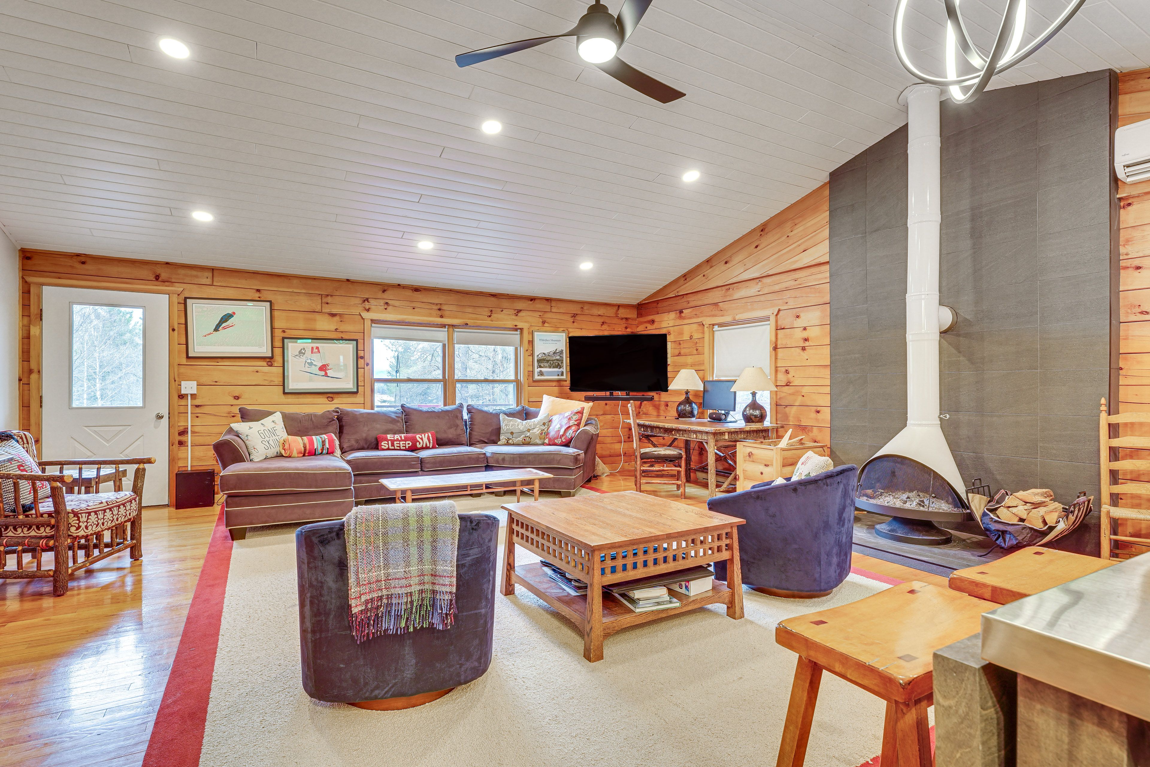 Living Room | Smart TV | Wood-Burning Stove | Top Floor