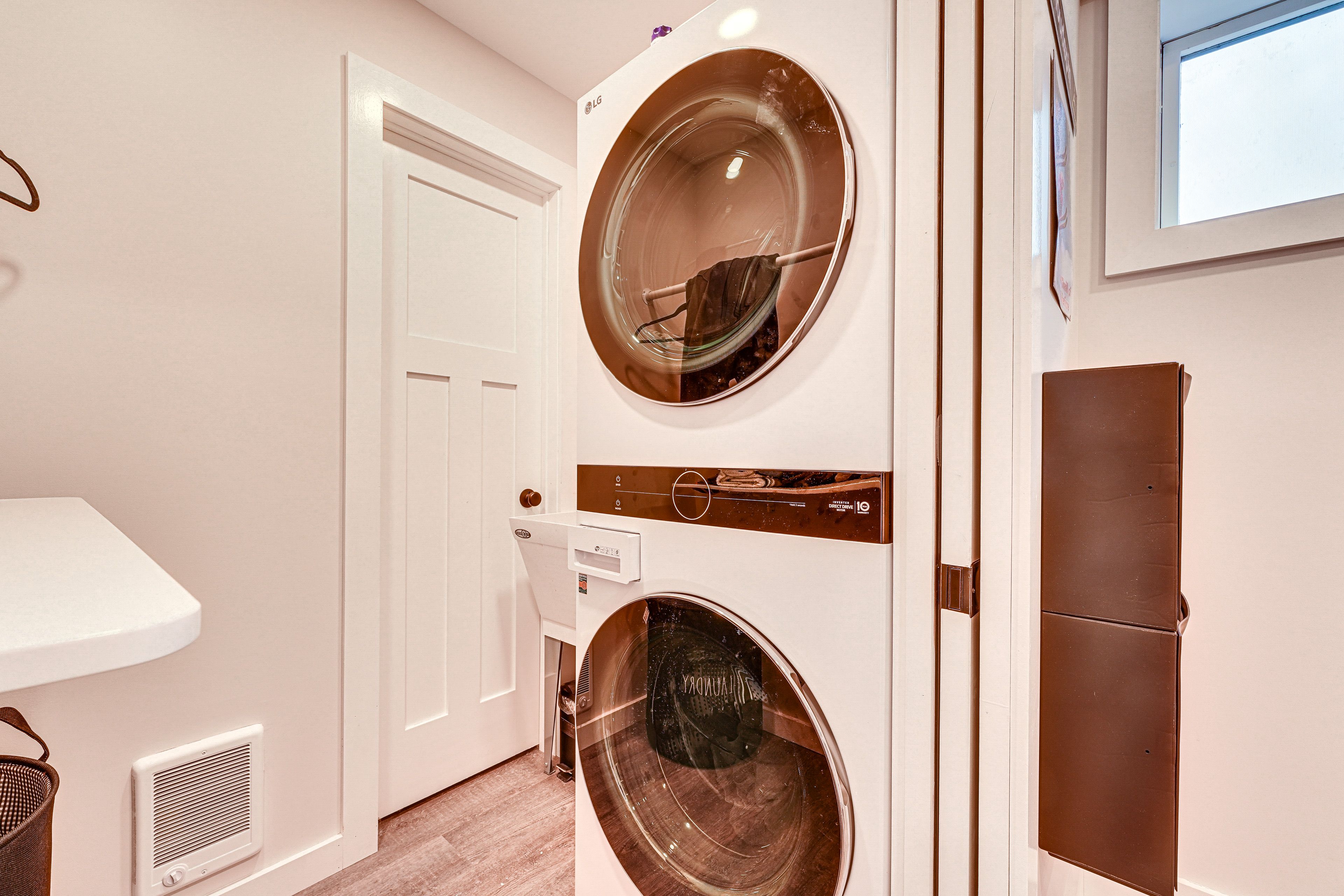In-Unit Laundry