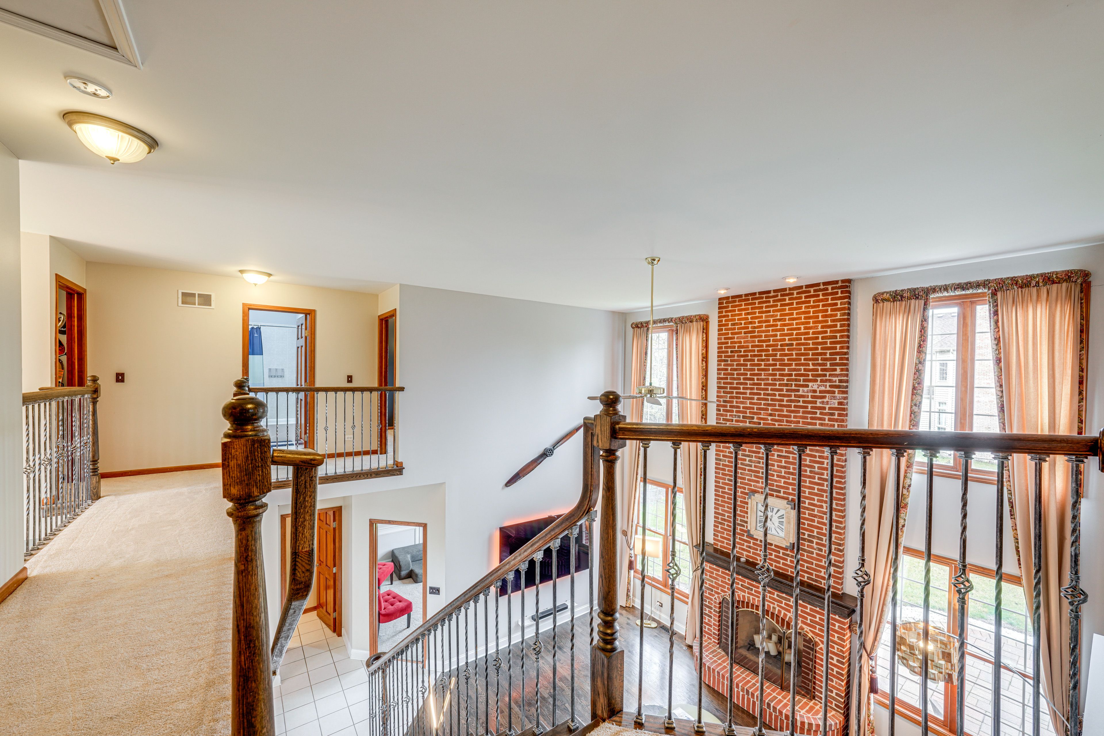 Landing | 2nd Floor