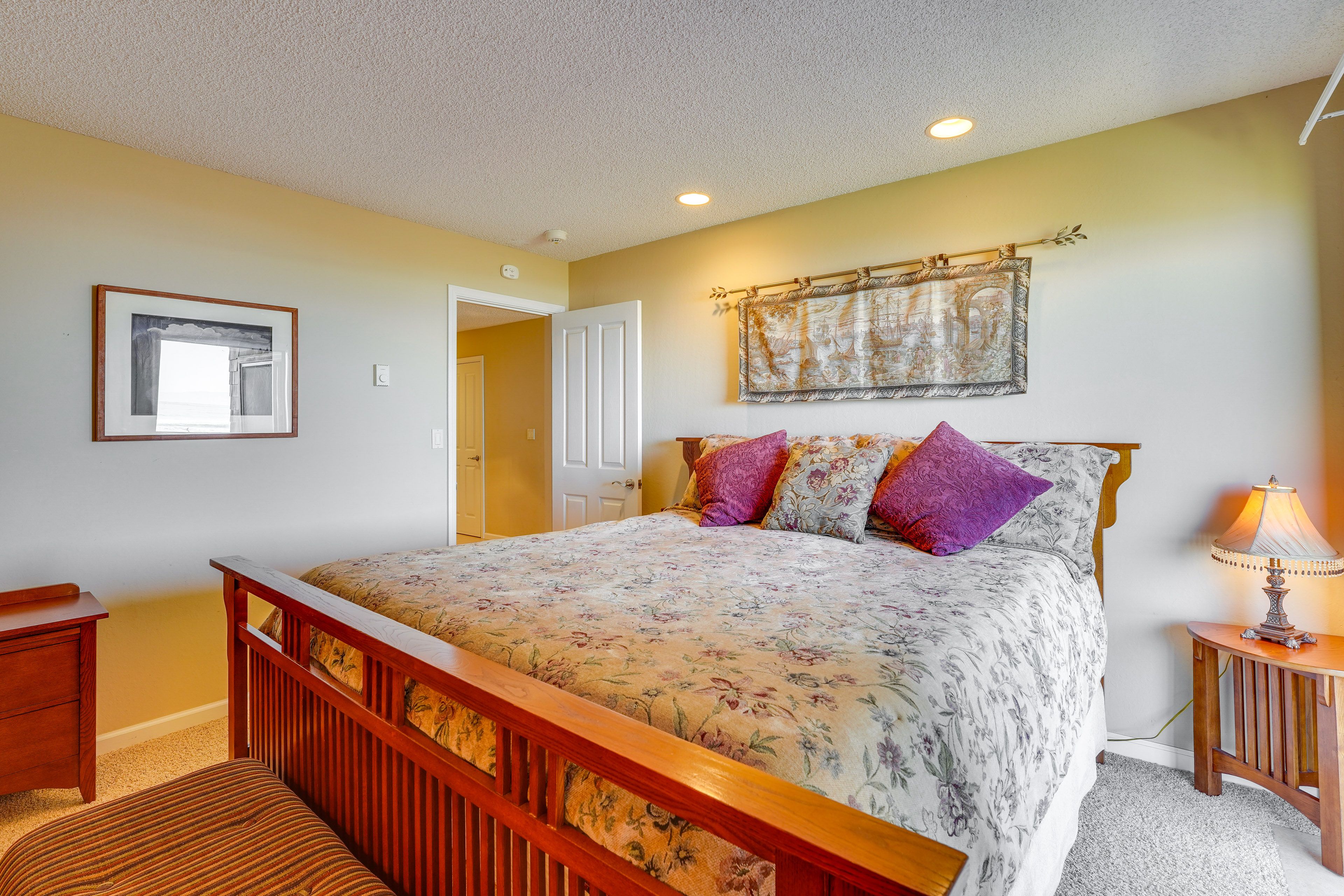 Bedroom | California King Bed | Balcony Access