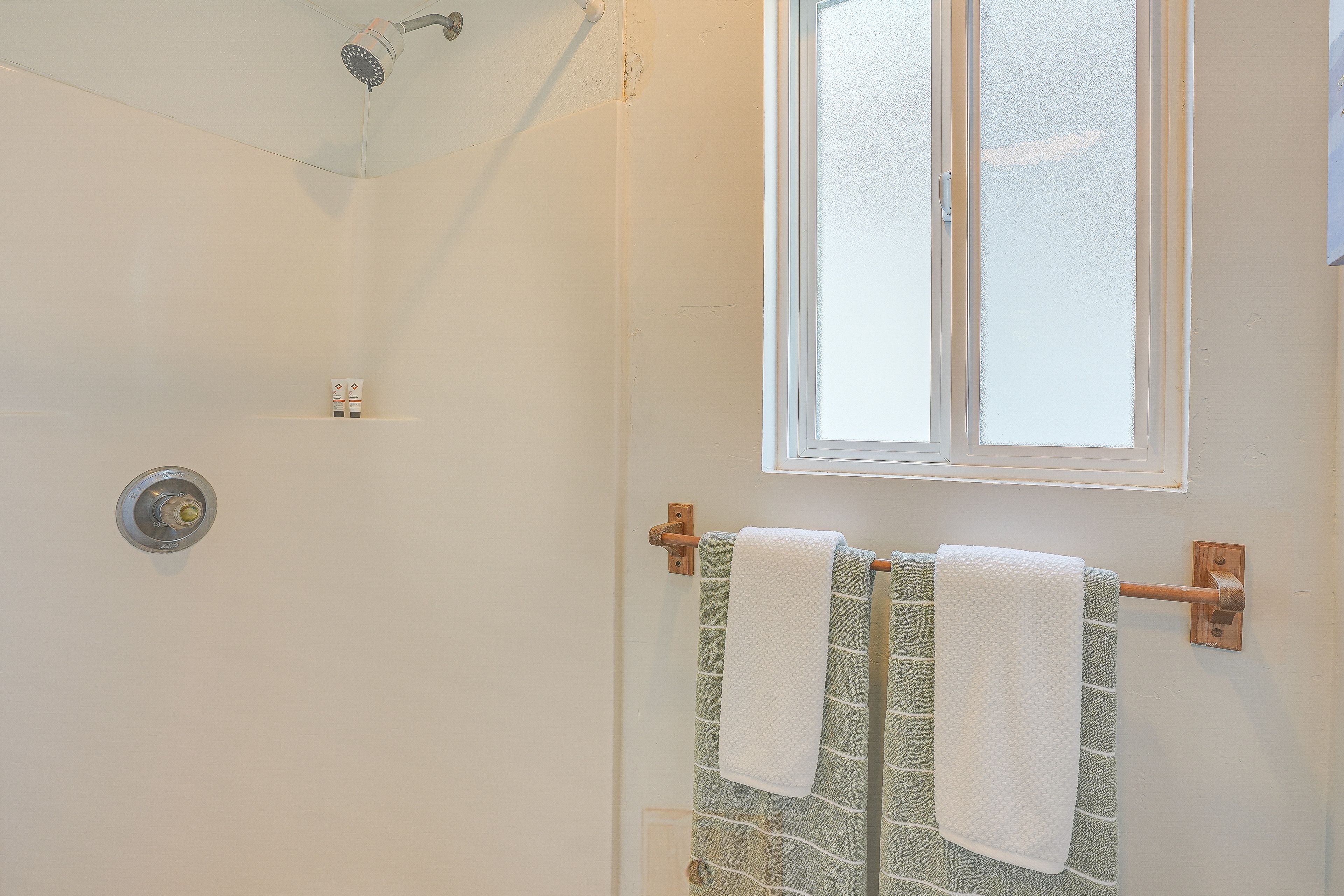 Full Bathroom | Walk-In Shower