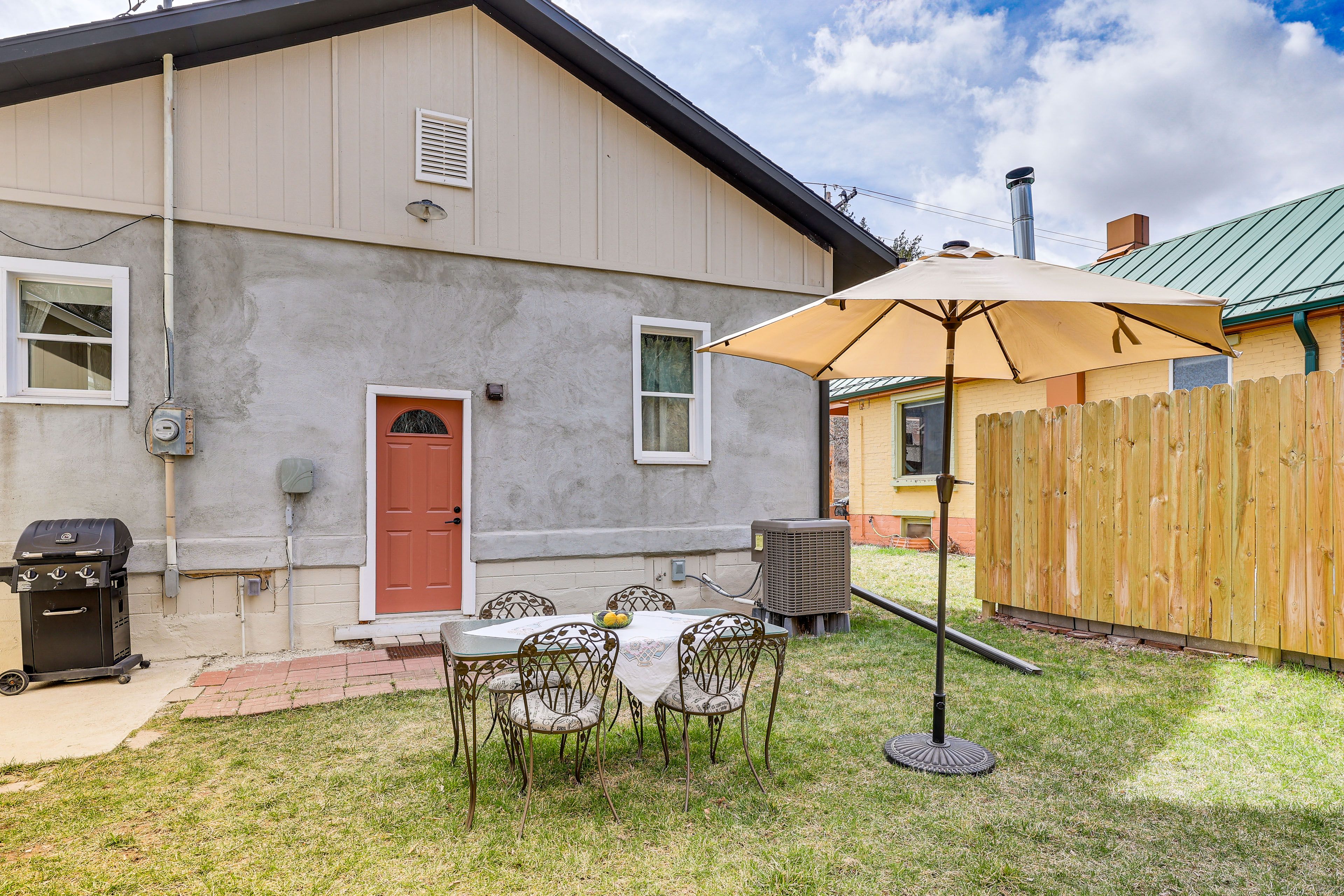 Backyard | Gas Grill