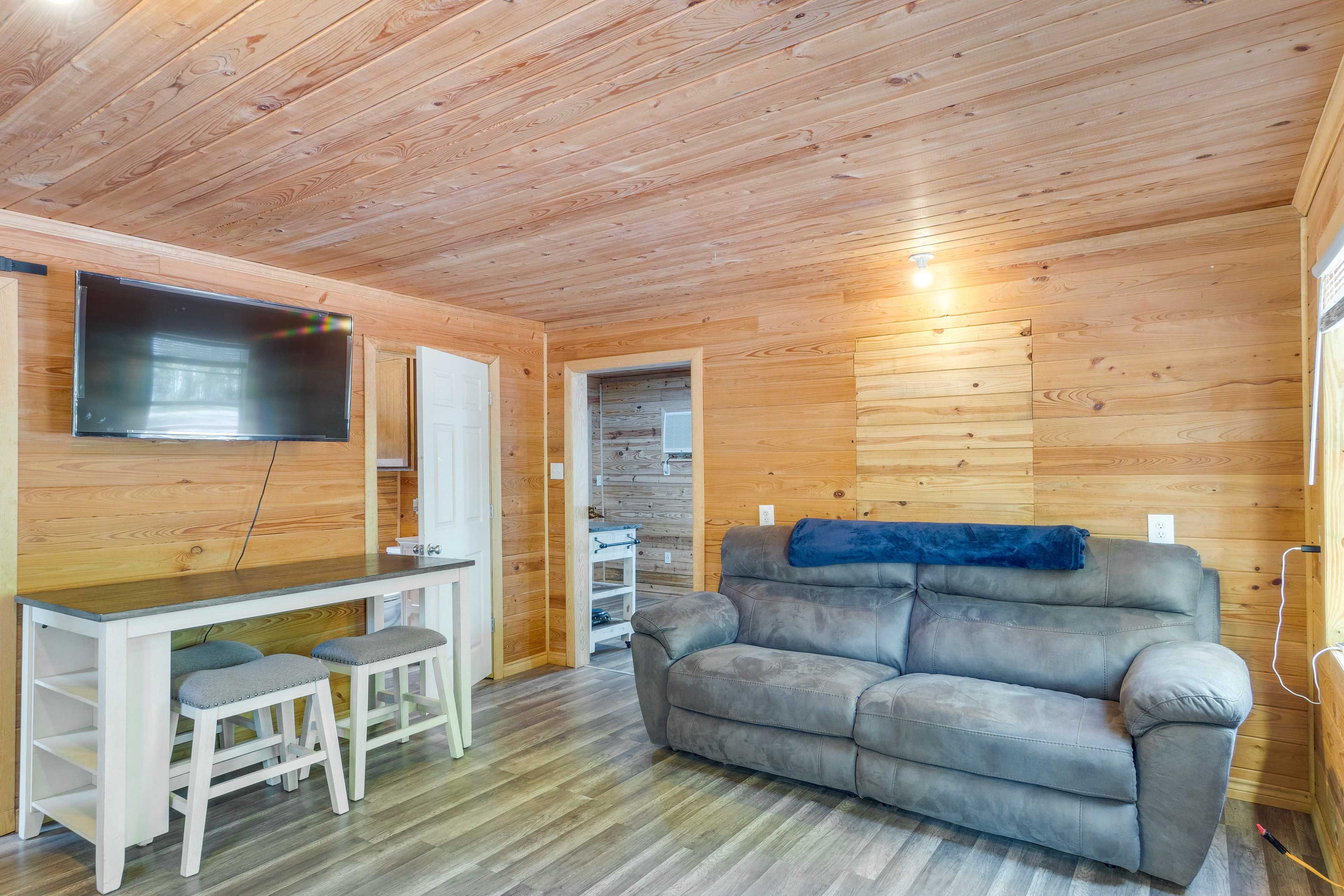 Living Room | Smart TV