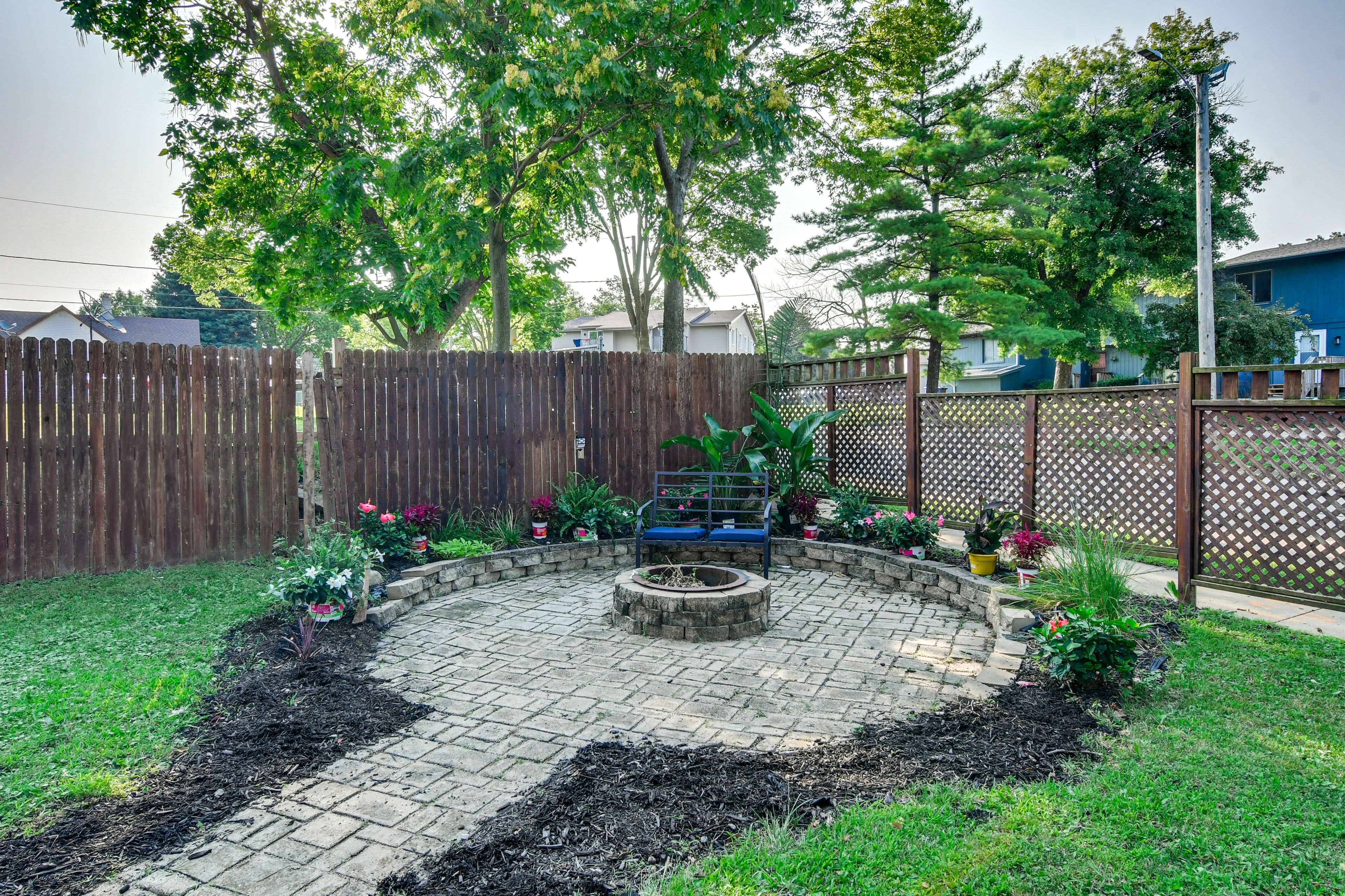 Backyard | Fire Pit