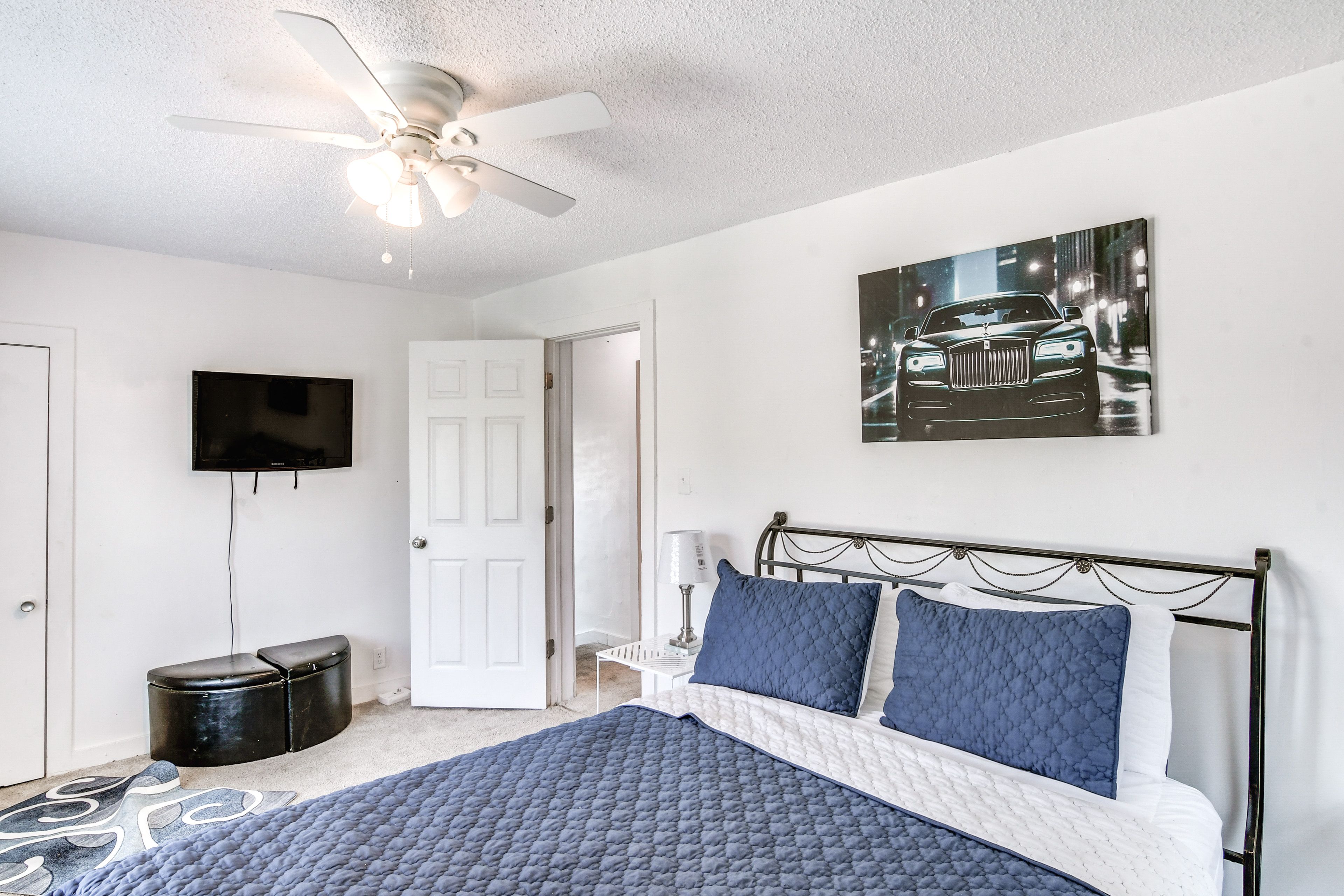 Bedroom 2 | 2nd Floor | Queen Bed | Linens Provided