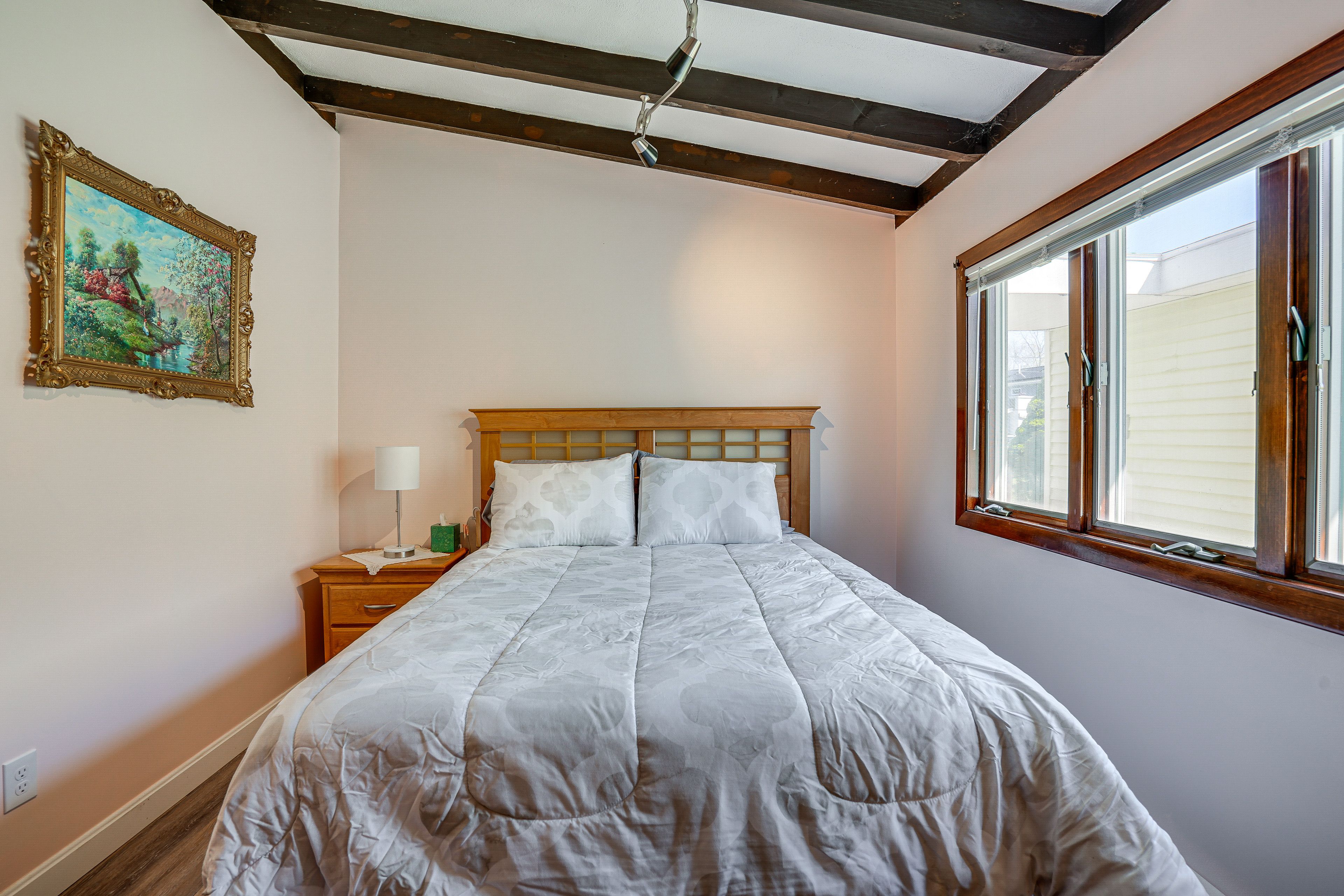 Bedroom 1 | Queen Bed | Linens Provided
