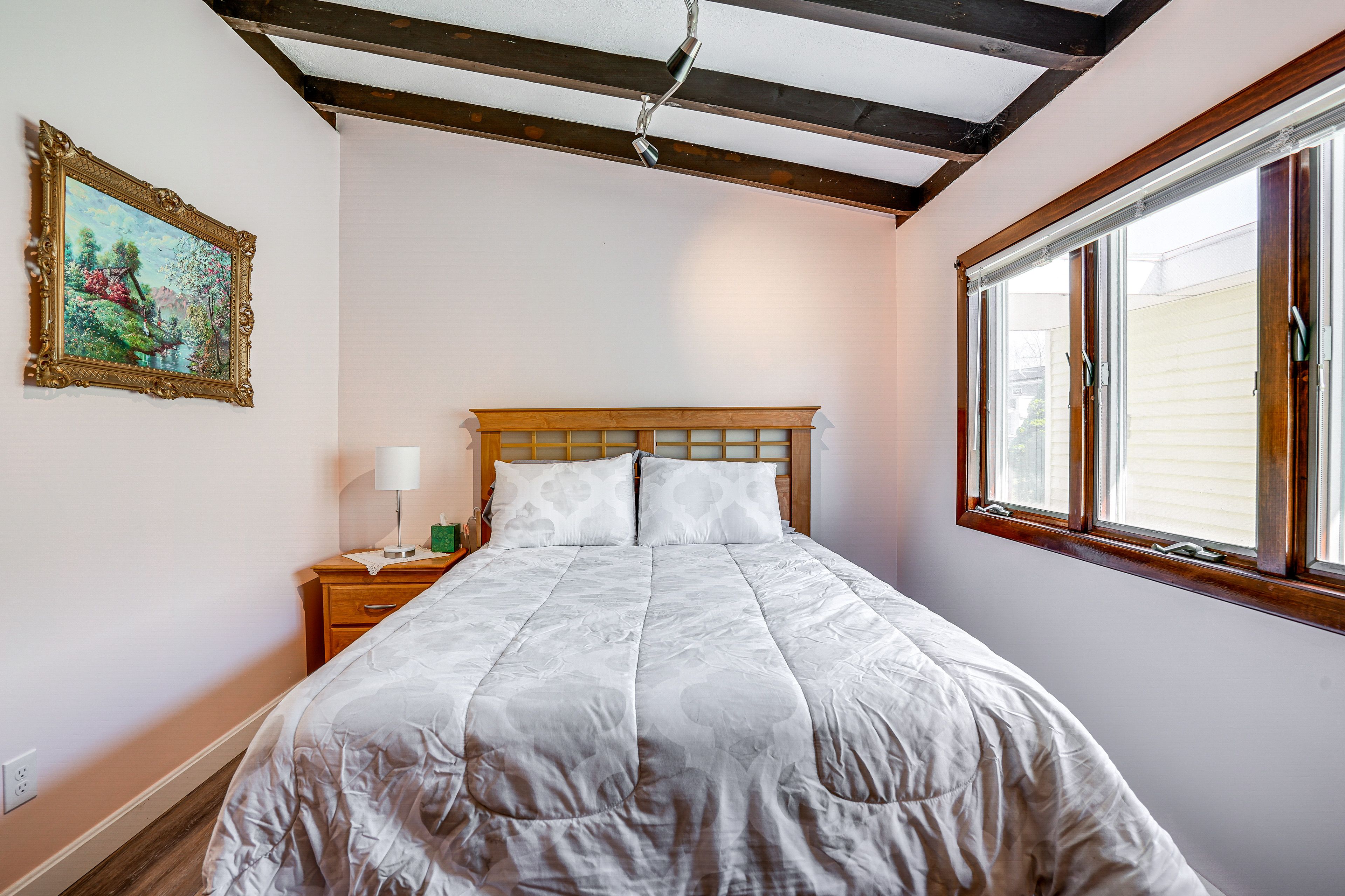 Bedroom 1 | Queen Bed | Linens Provided