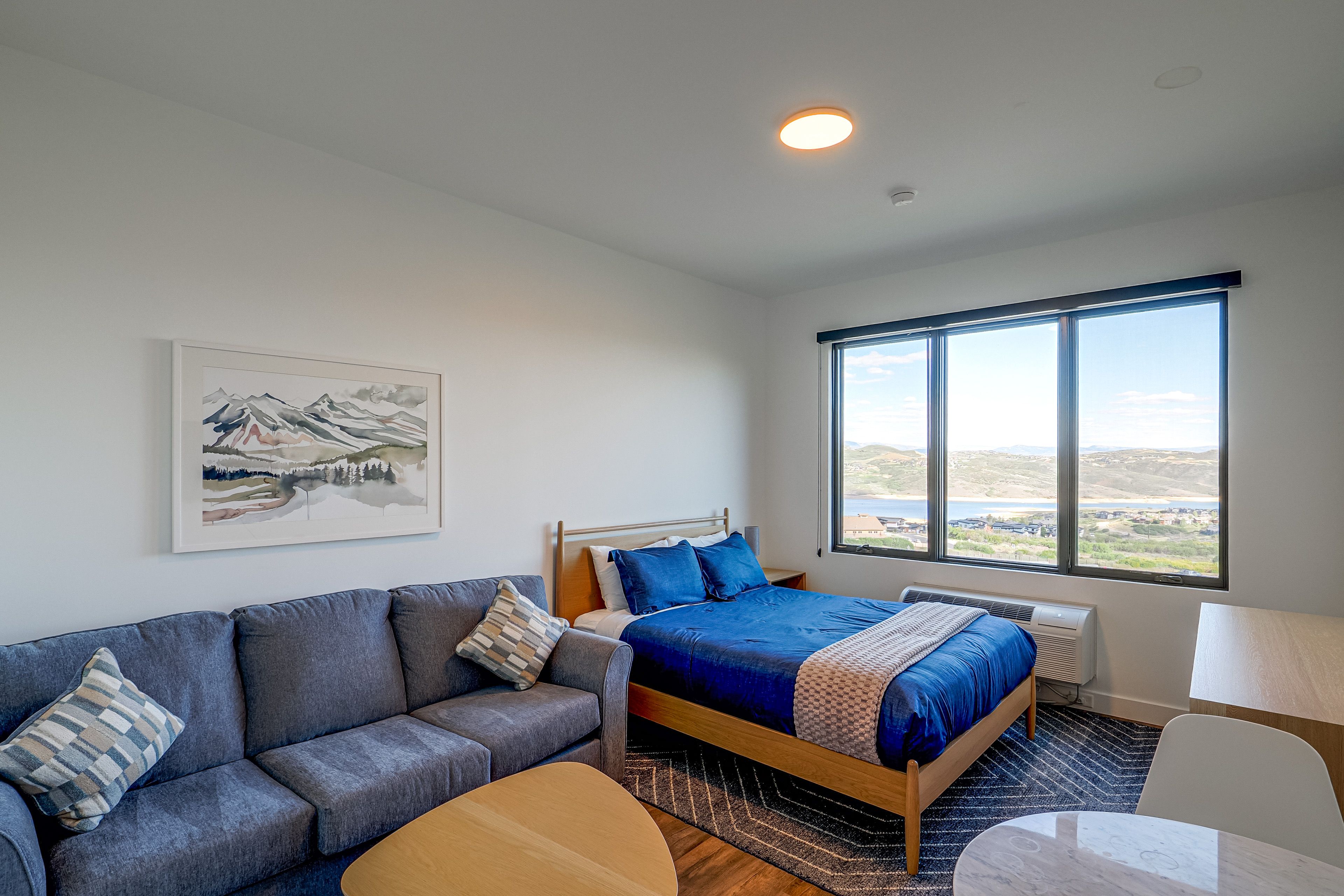 Studio | Queen Bed | Queen Sleeper Sofa | Mountain Views | Smart TV