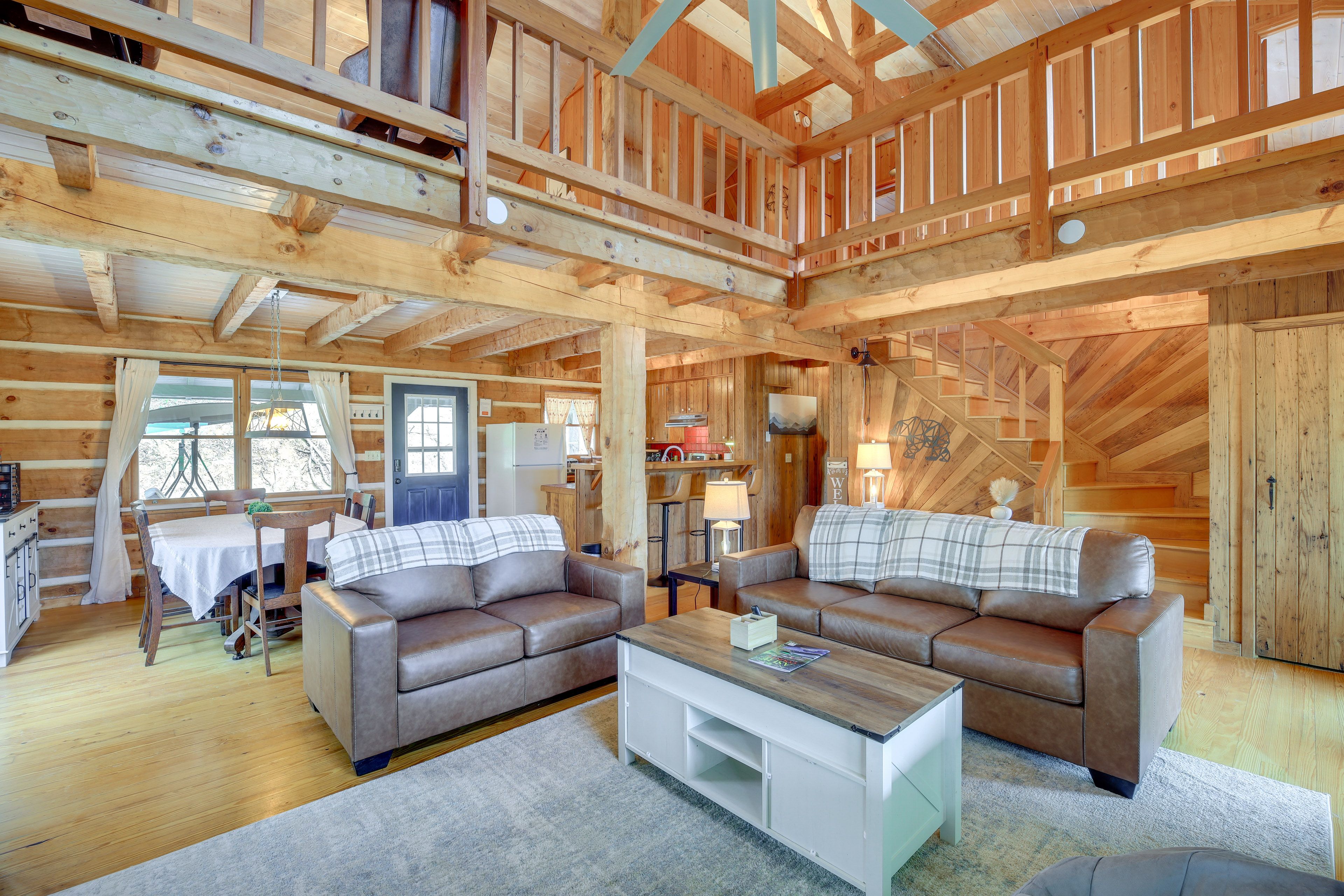 Living Area | Main Level