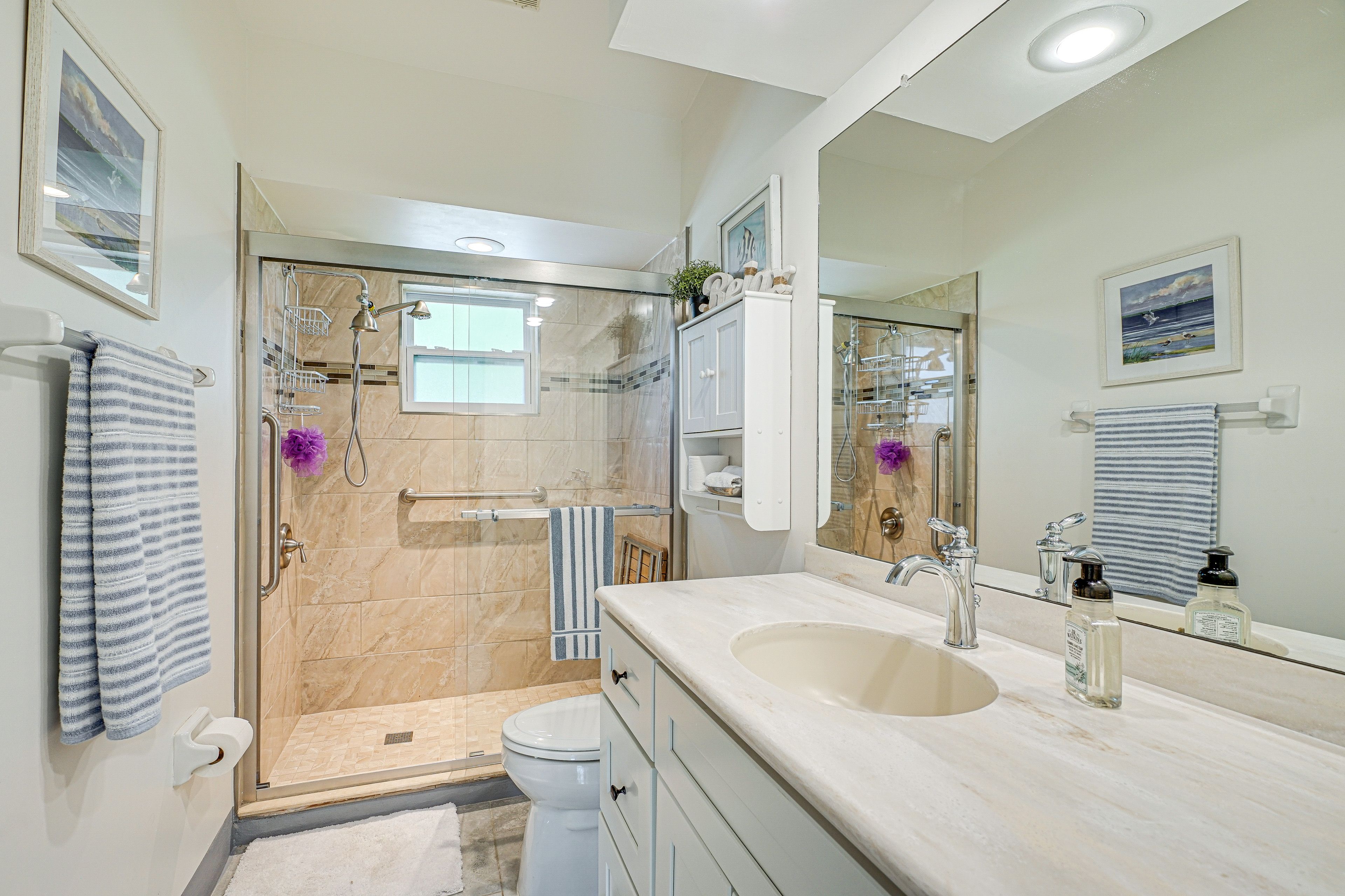 Full Bathroom