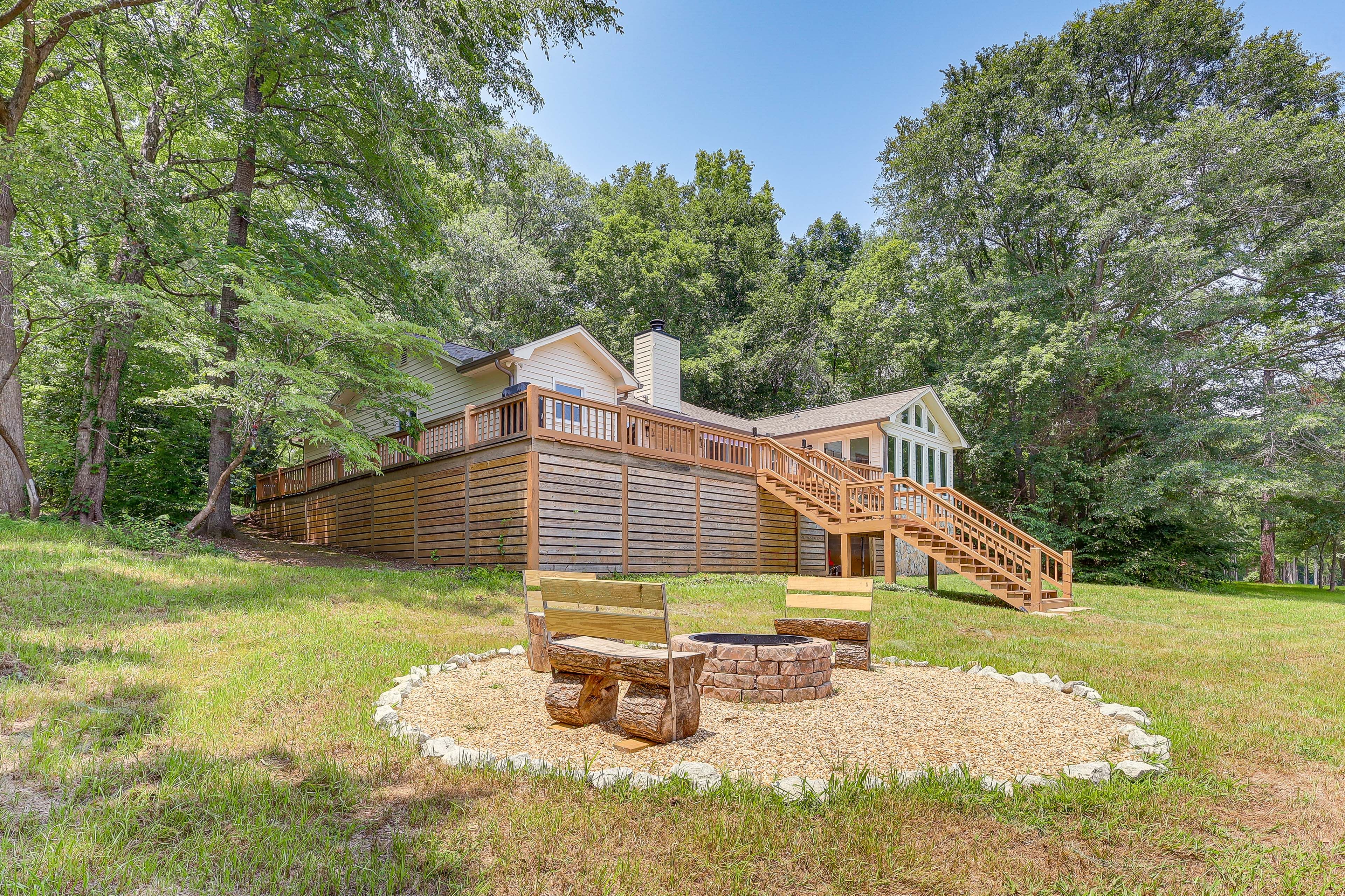 Exterior | Fire Pit