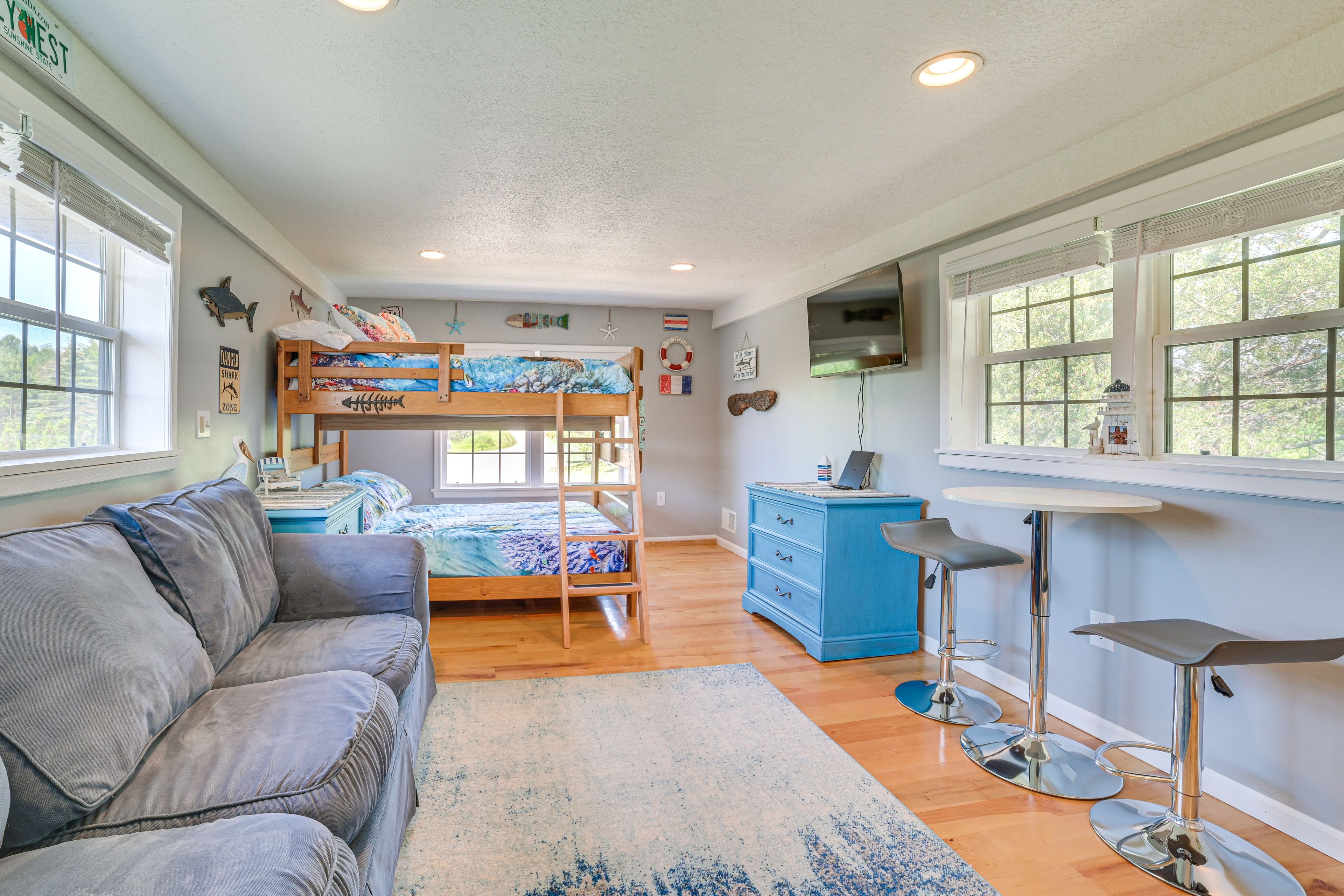 Loft | Full Bunk Bed | Sleeper Sofa | 2nd Floor