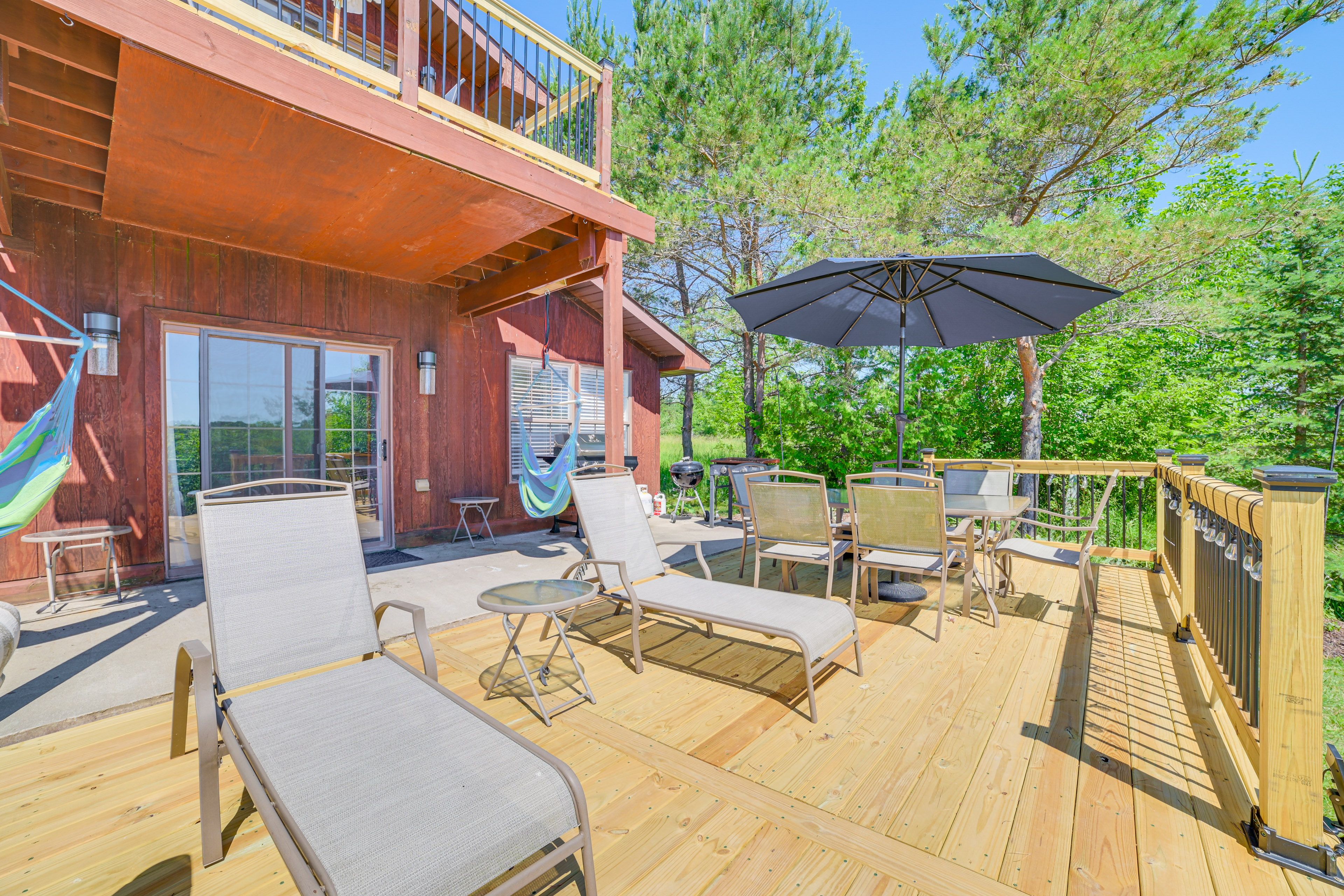 Private Deck | Lounge Chairs | Outdoor Dining Area