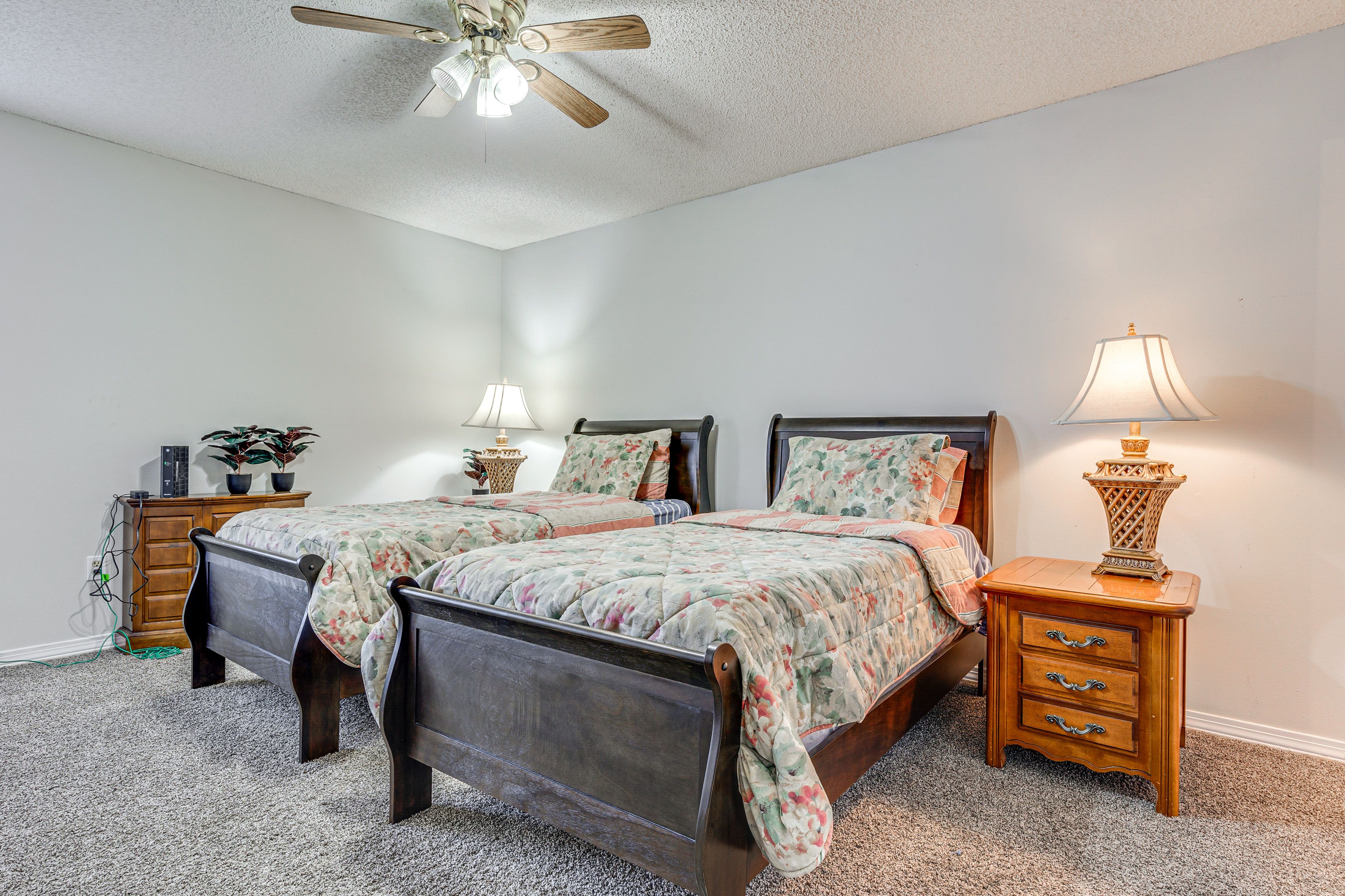 Bedroom 2 | 2 Twin Beds | Flat-Screen TV | Linens Provided