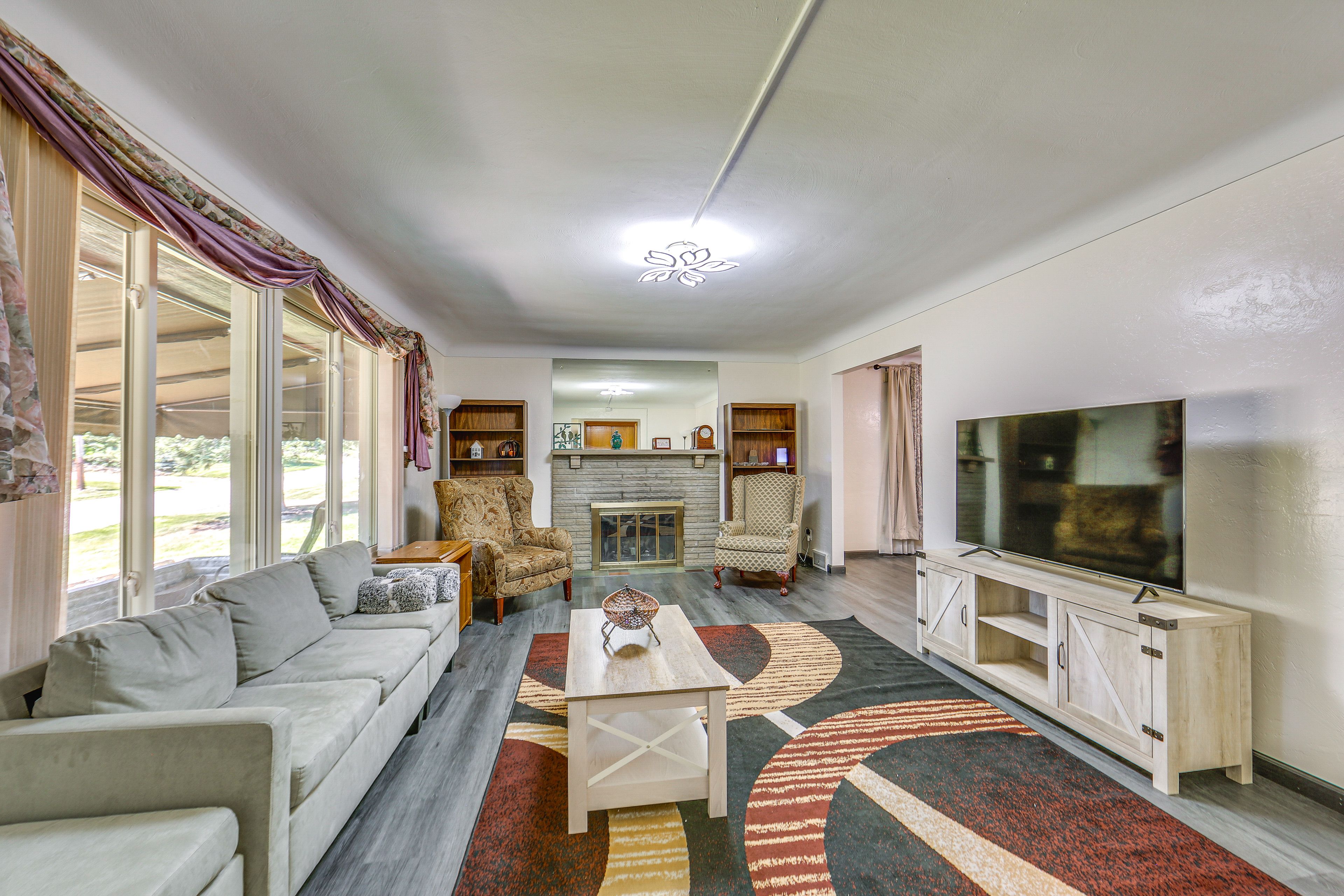 Monroeville Vacation Rental | 4BR | 1.5BA | 1,800 Sq Ft | Stairs Required