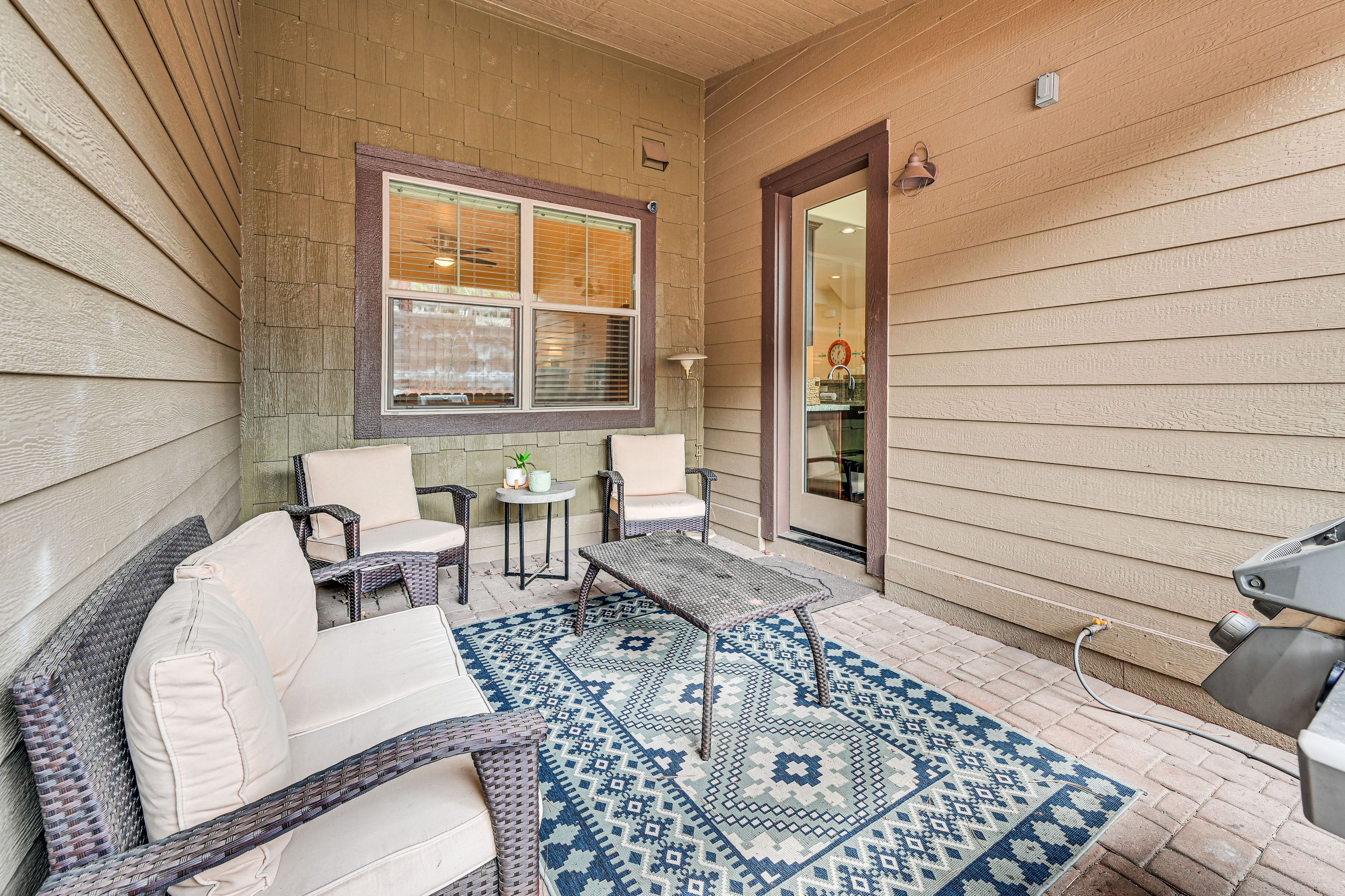 Patio | Gas Grill
