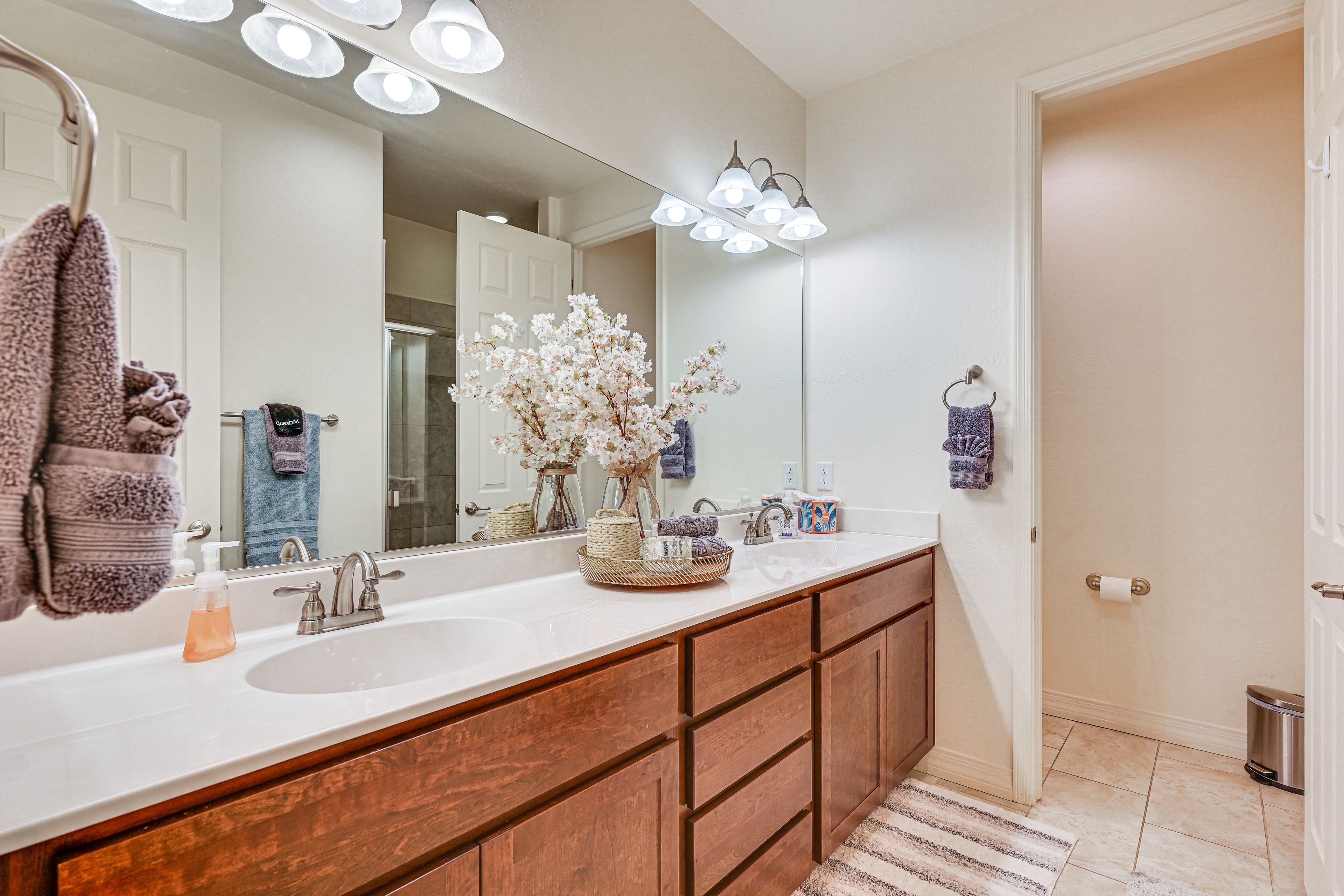 En-Suite Bathroom | 1st Floor