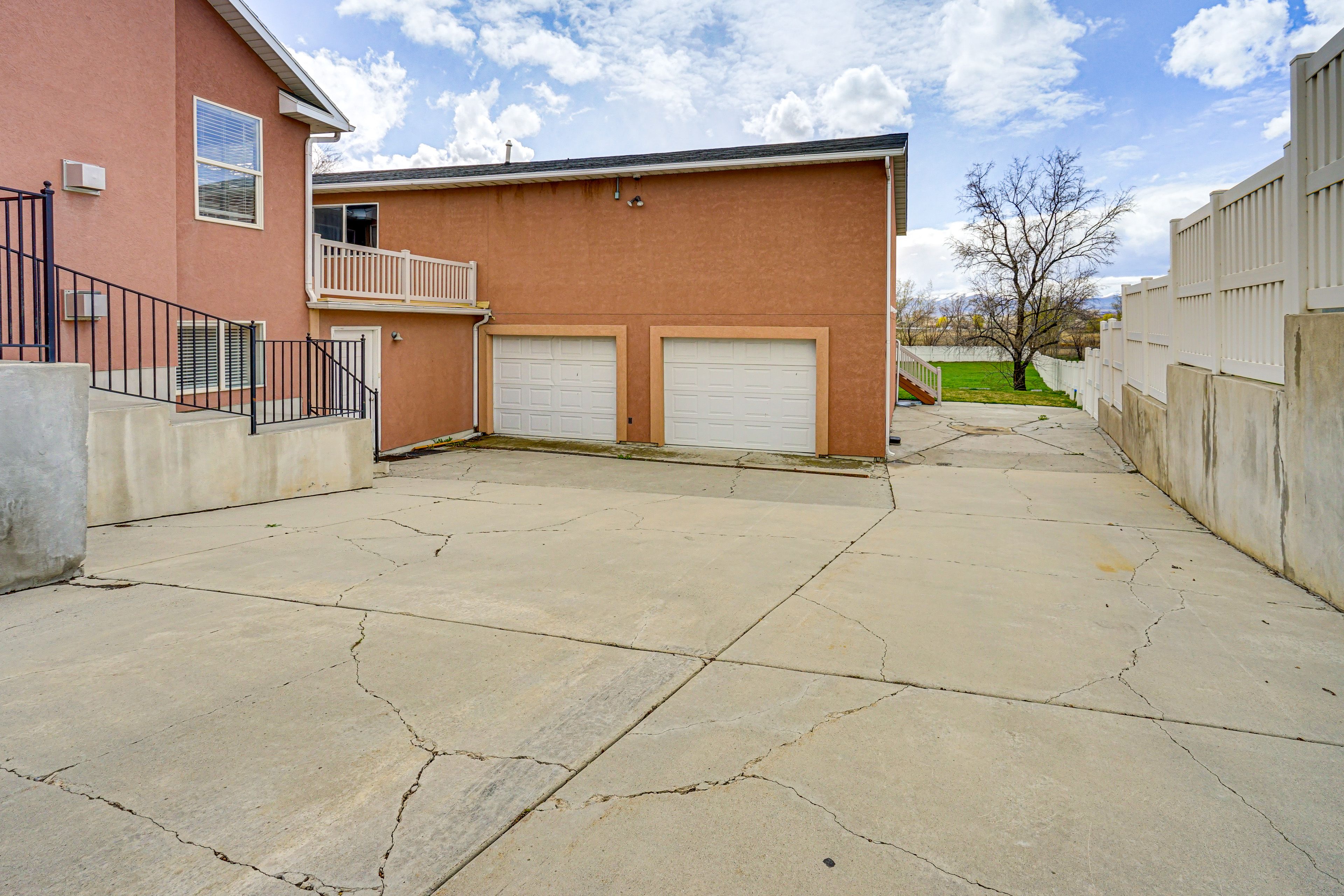 Parking | RV/Trailer Parking | Free Street Parking