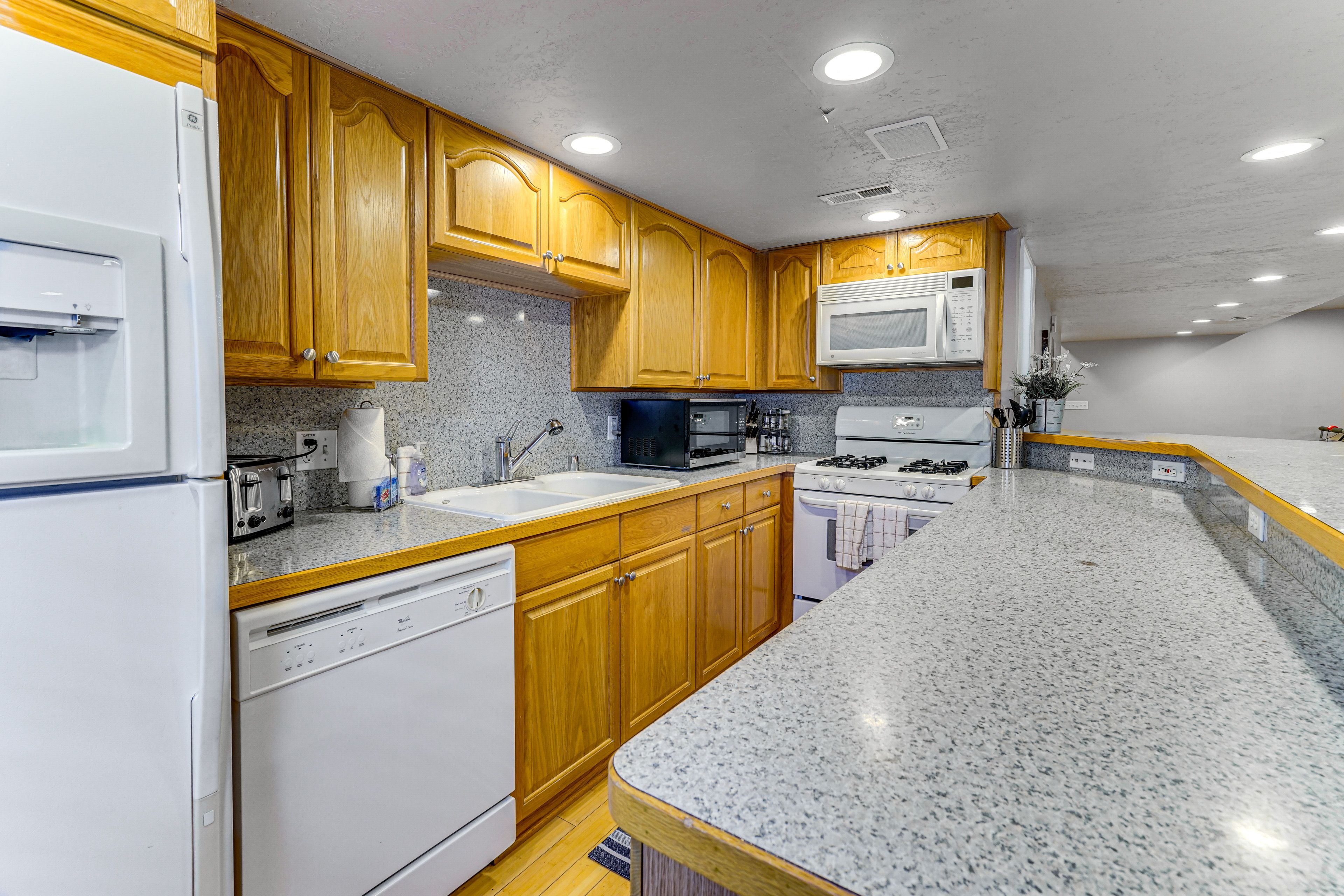 Kitchen | Toaster | Basement Level