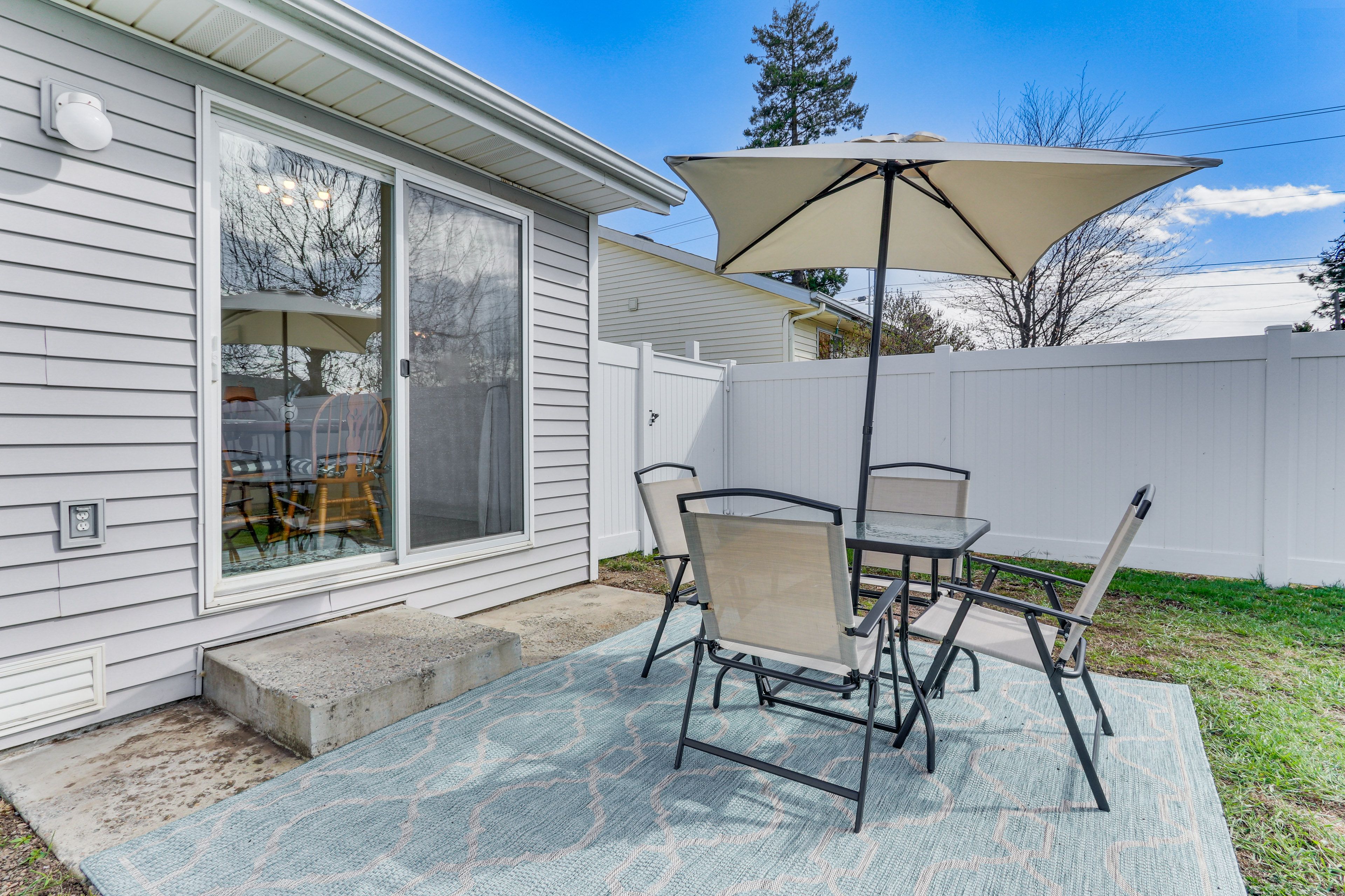 Back Patio | Fenced Yard