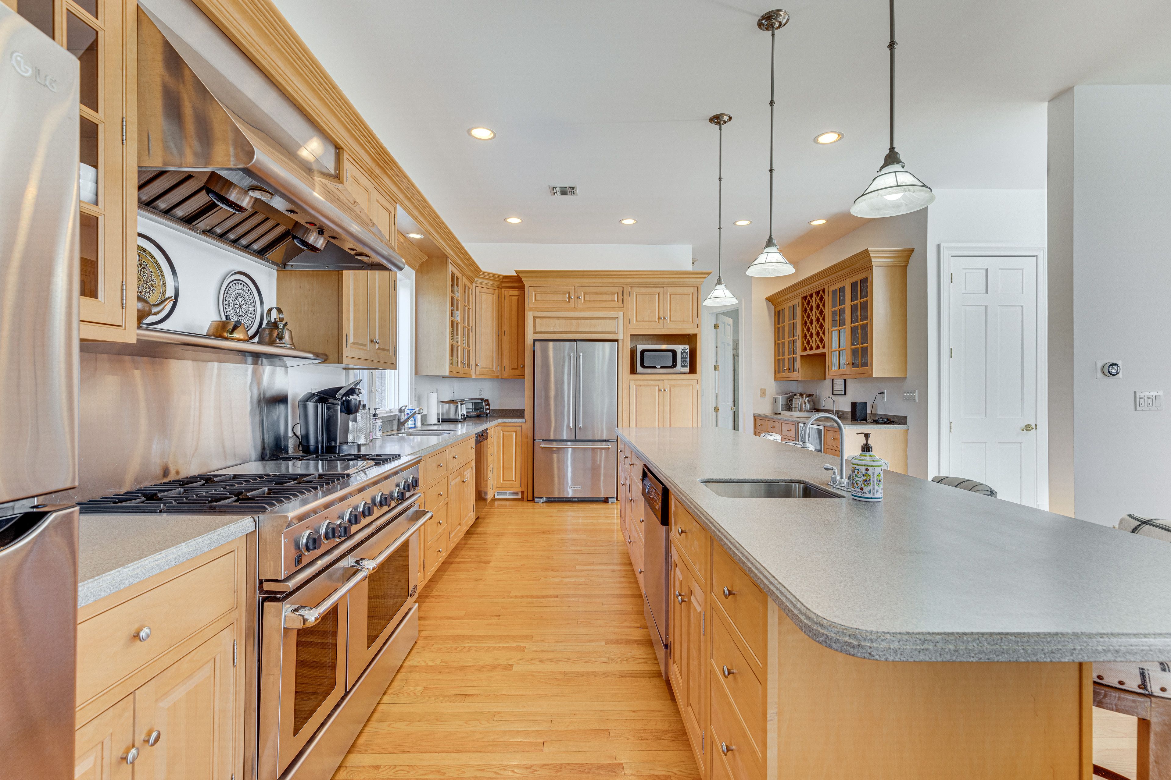 Kitchen | Cooking Basics | Drip Coffee Maker & Keurig Coffee Maker | Main Level