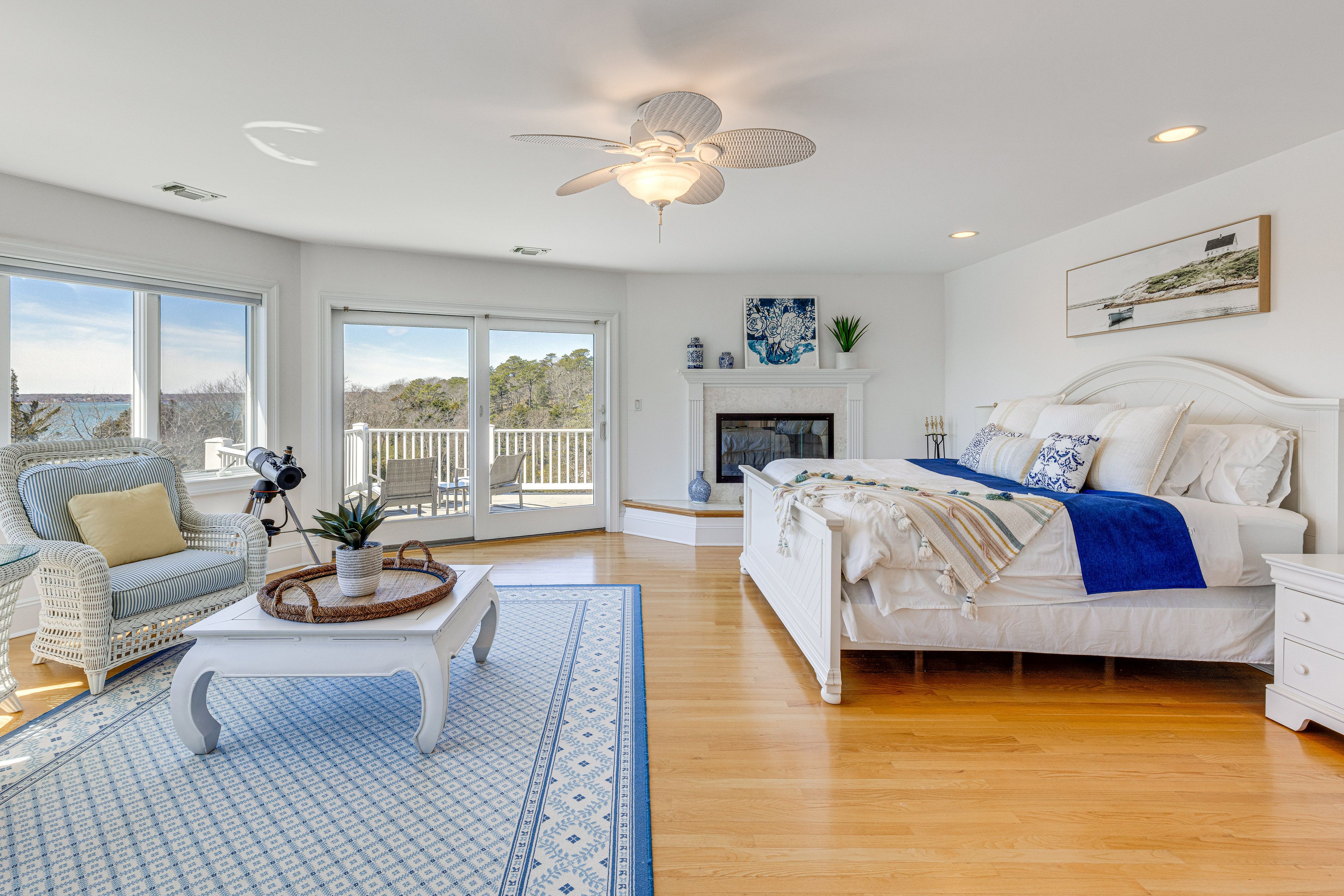 Bedroom 2 | King Bed | Upper Level