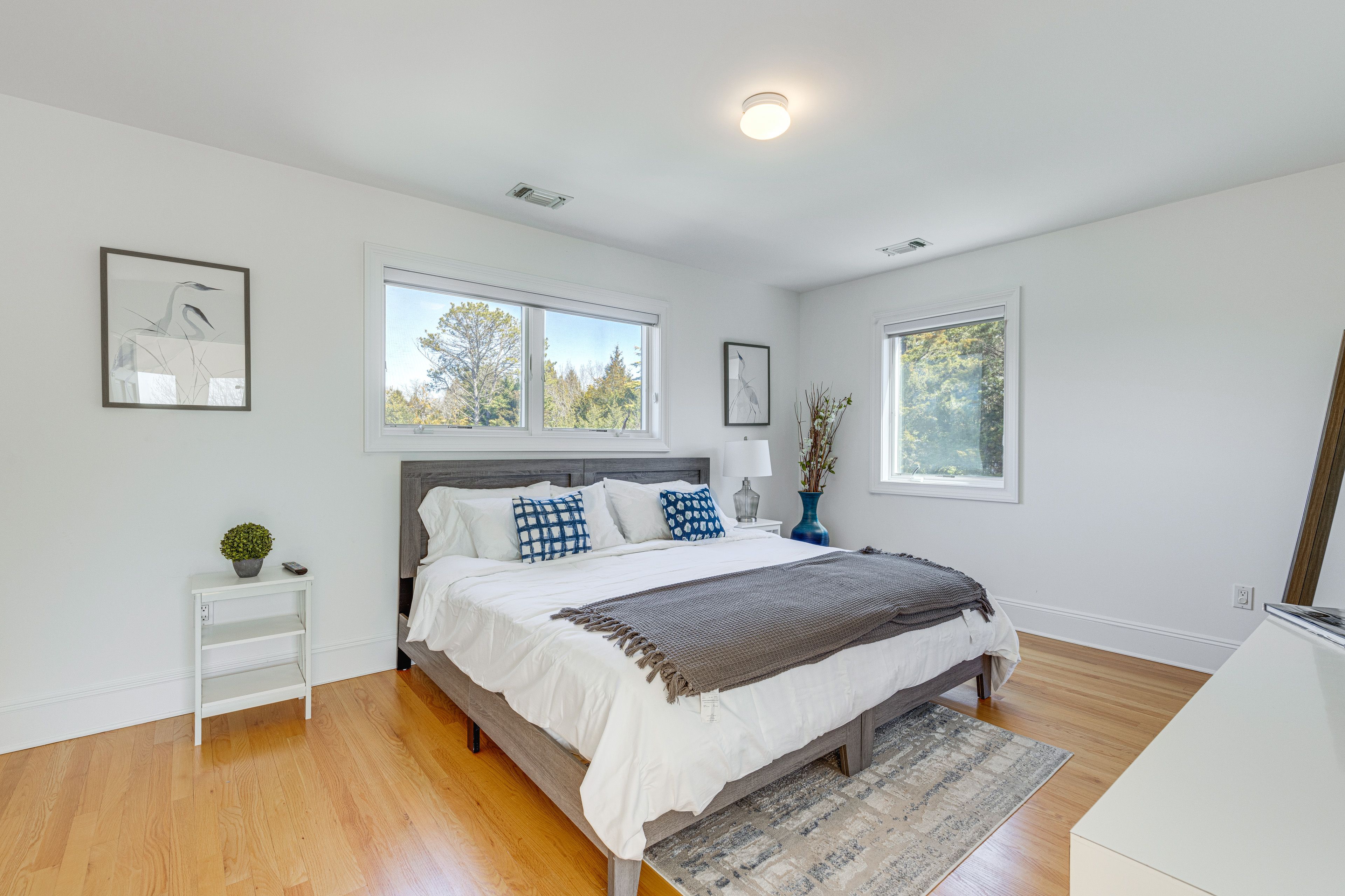 Bedroom 3 | King Bed (Convertible to 2 Twins) | Upper Level