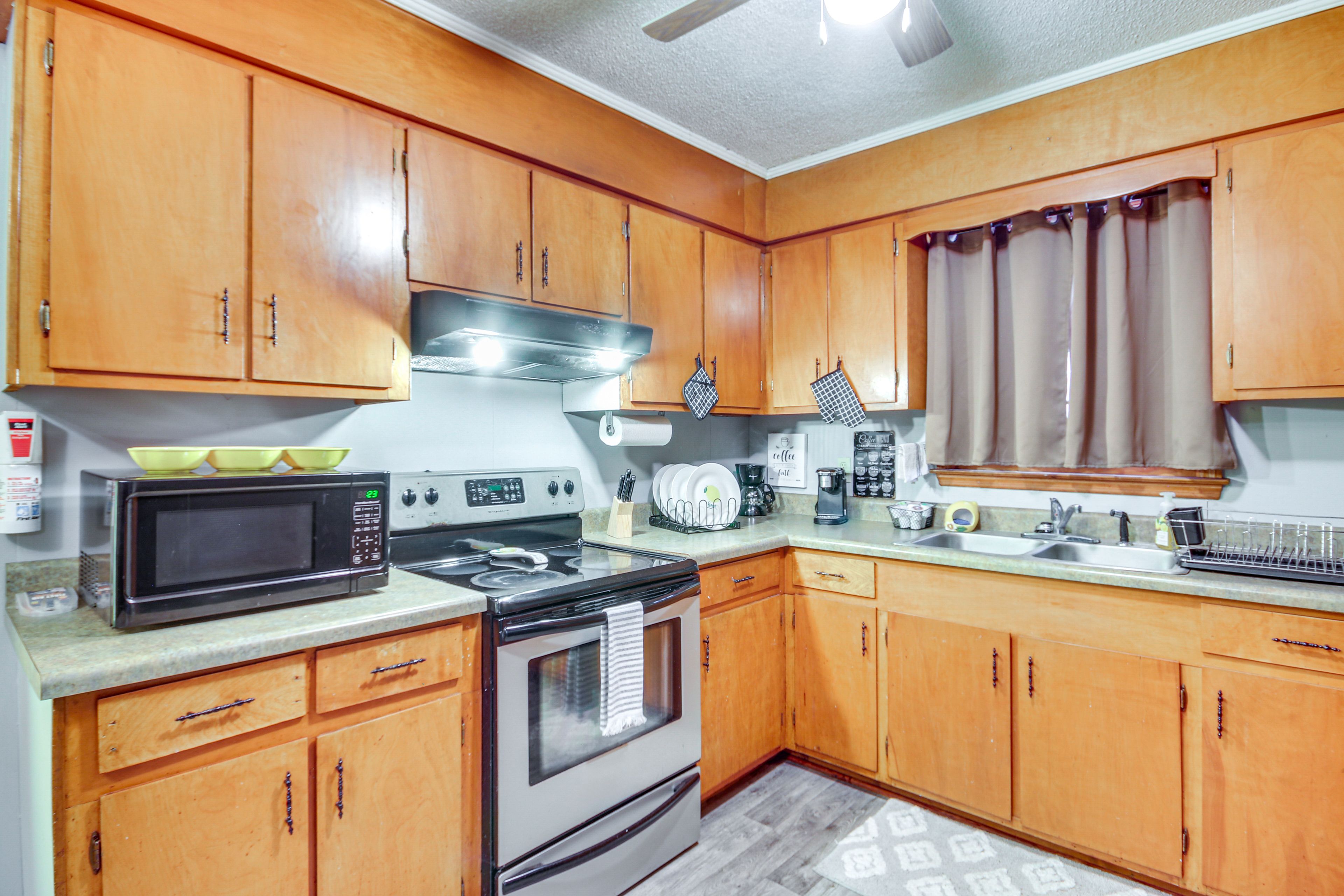 Kitchen | Cooking Basics | Drip & Pod Coffee Makers
