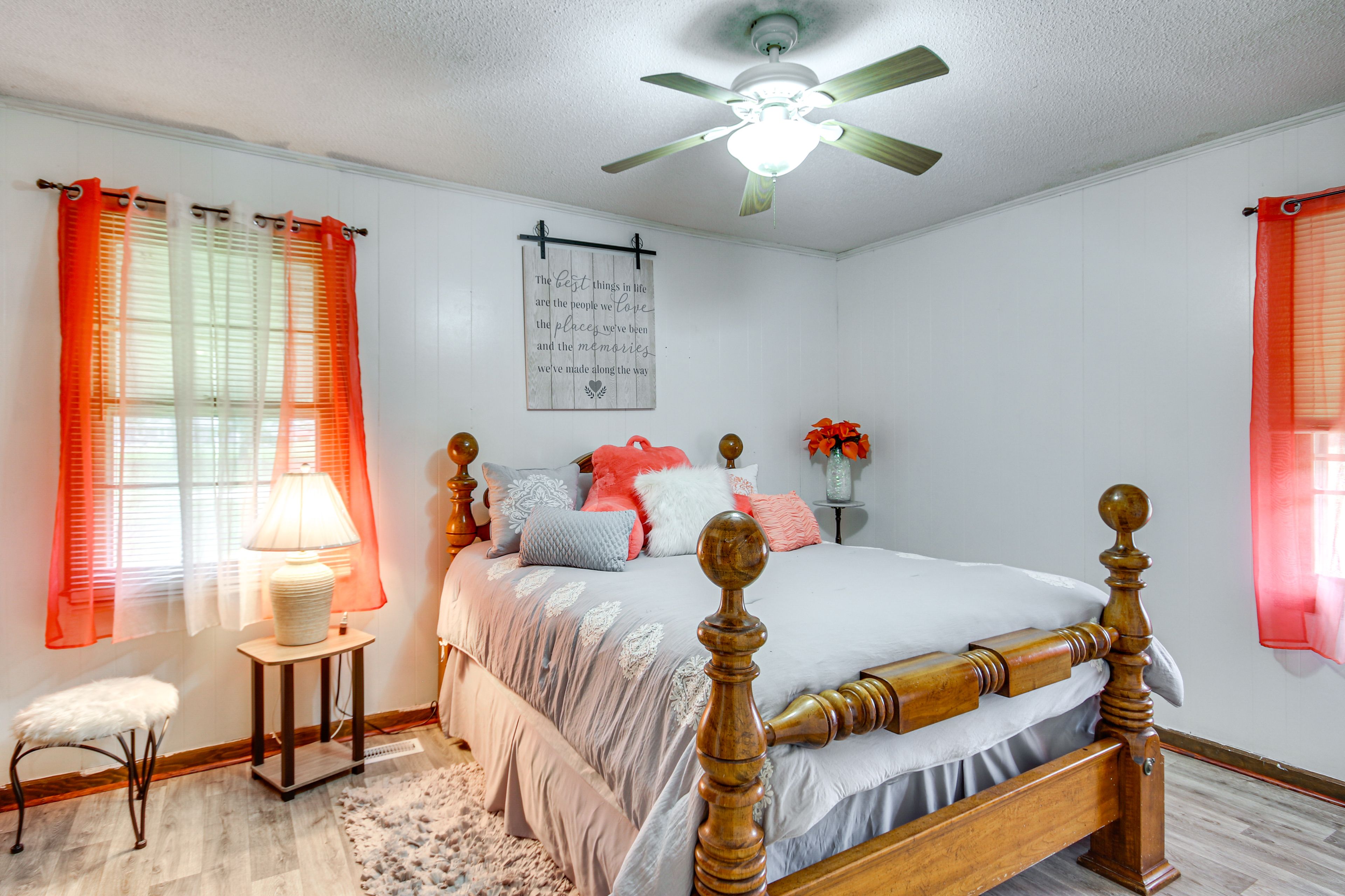 Bedroom 1 | Queen Bed | Flat-Screen TV