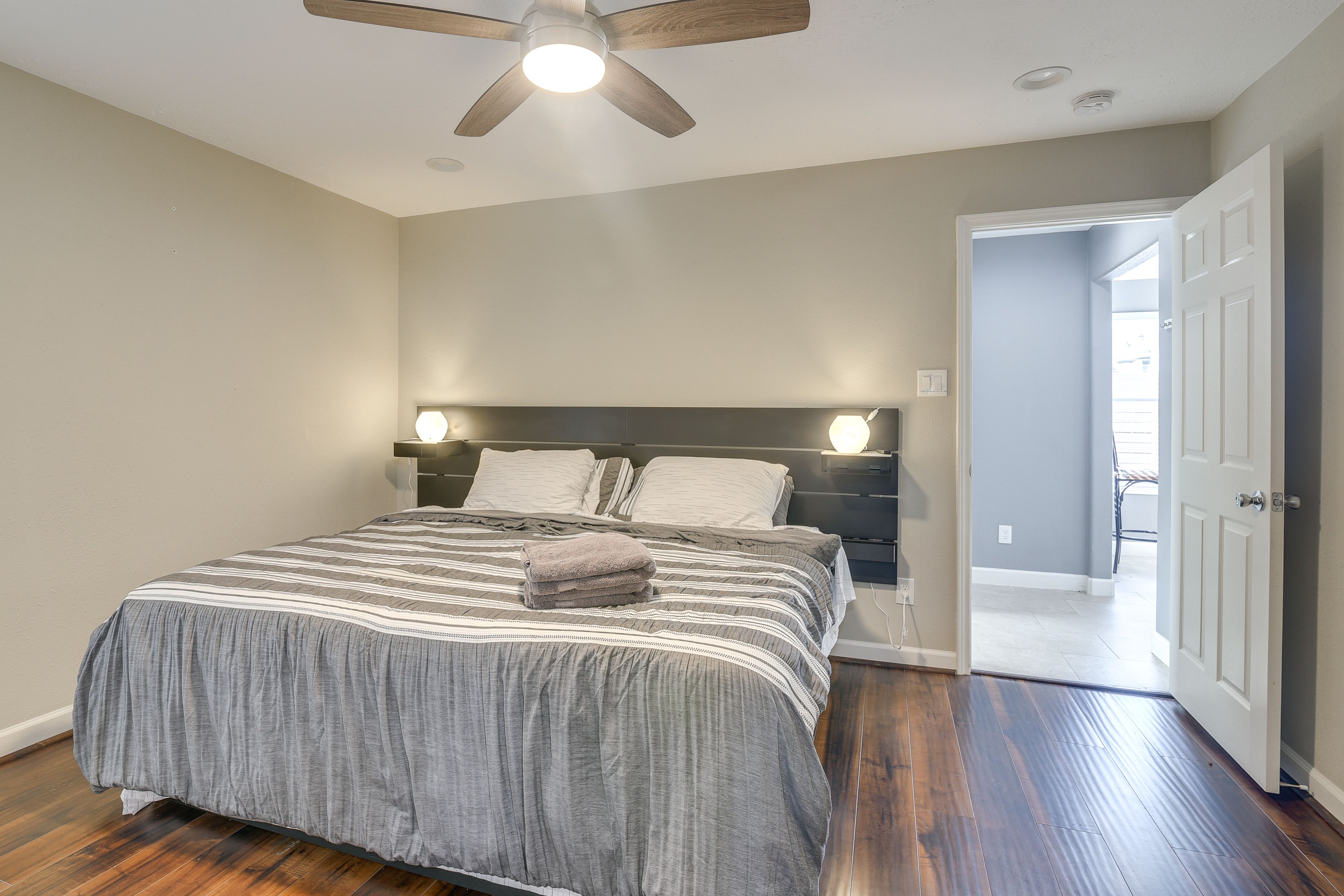 Bedroom 1 | King Bed | Linens Provided