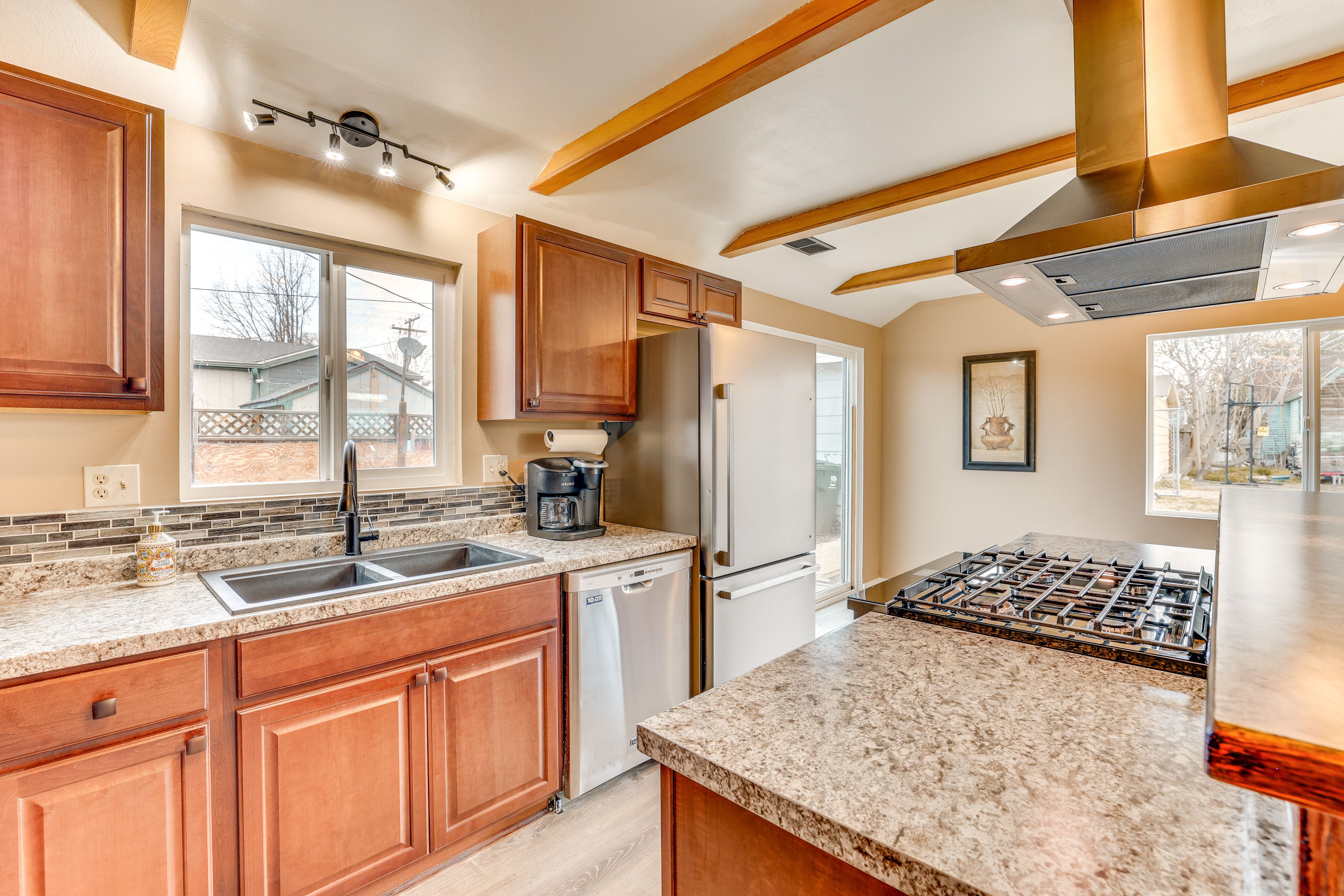 Kitchen | Main Level