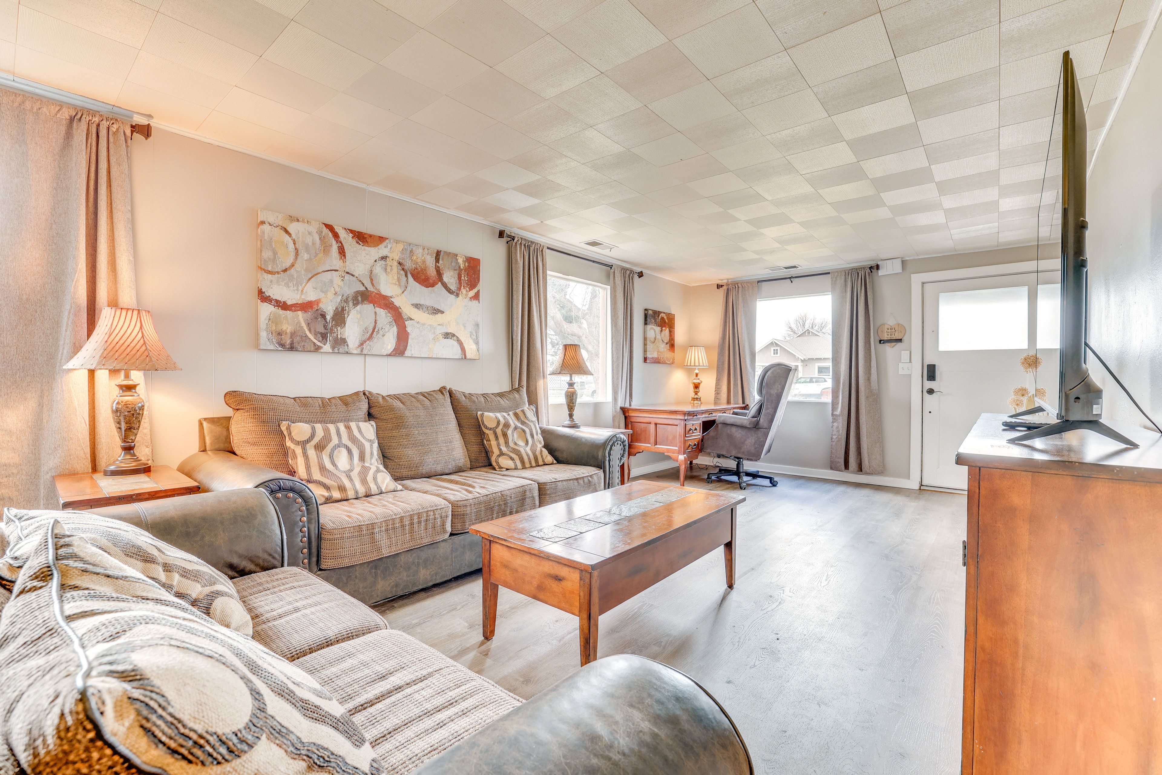 Ontario Vacation Rental | 3BR | 2BA | 1,866 Sq Ft | Step-Free Access