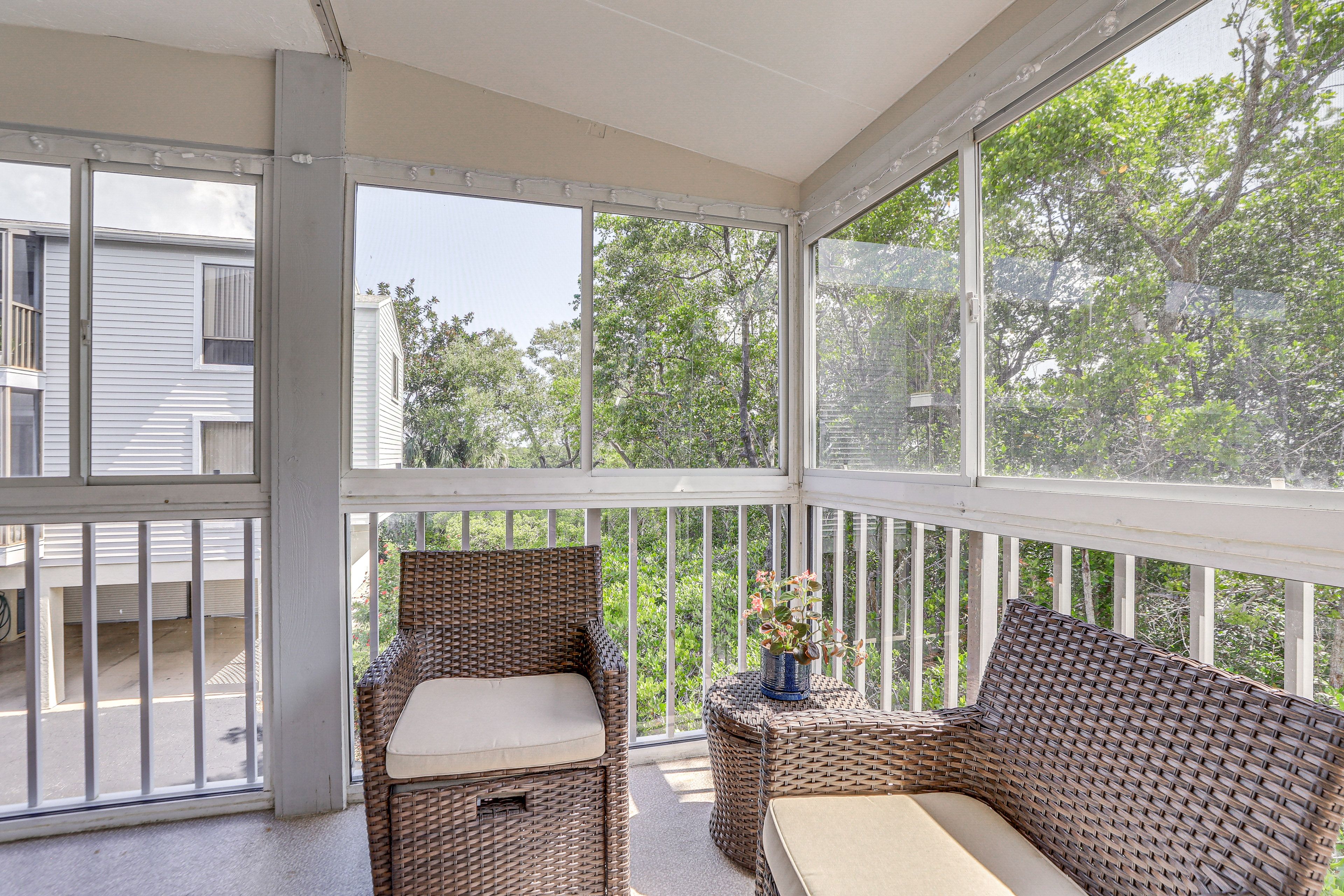 Screened-In Lanai | Main Level