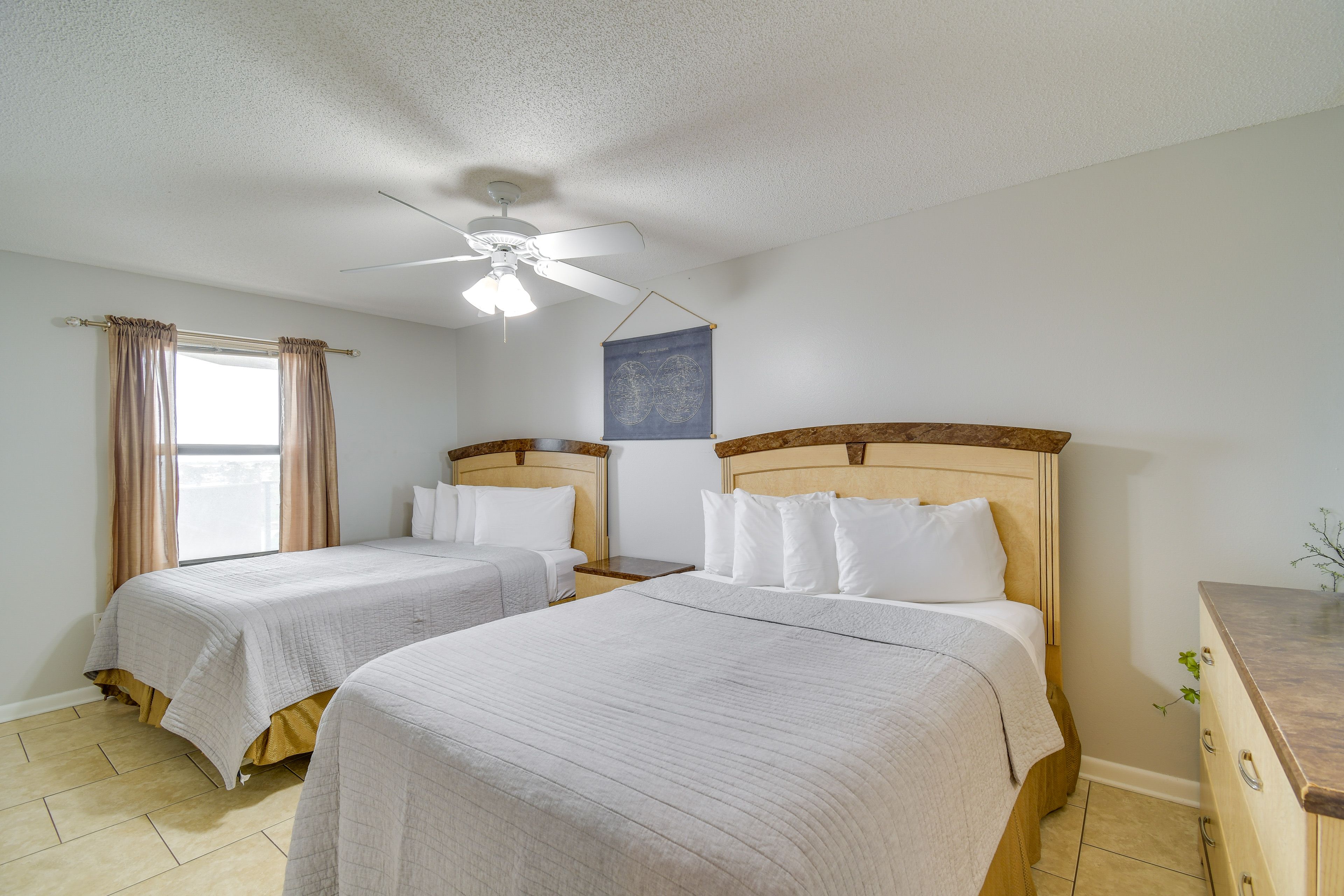 Bedroom 2 | 2 Queen Beds