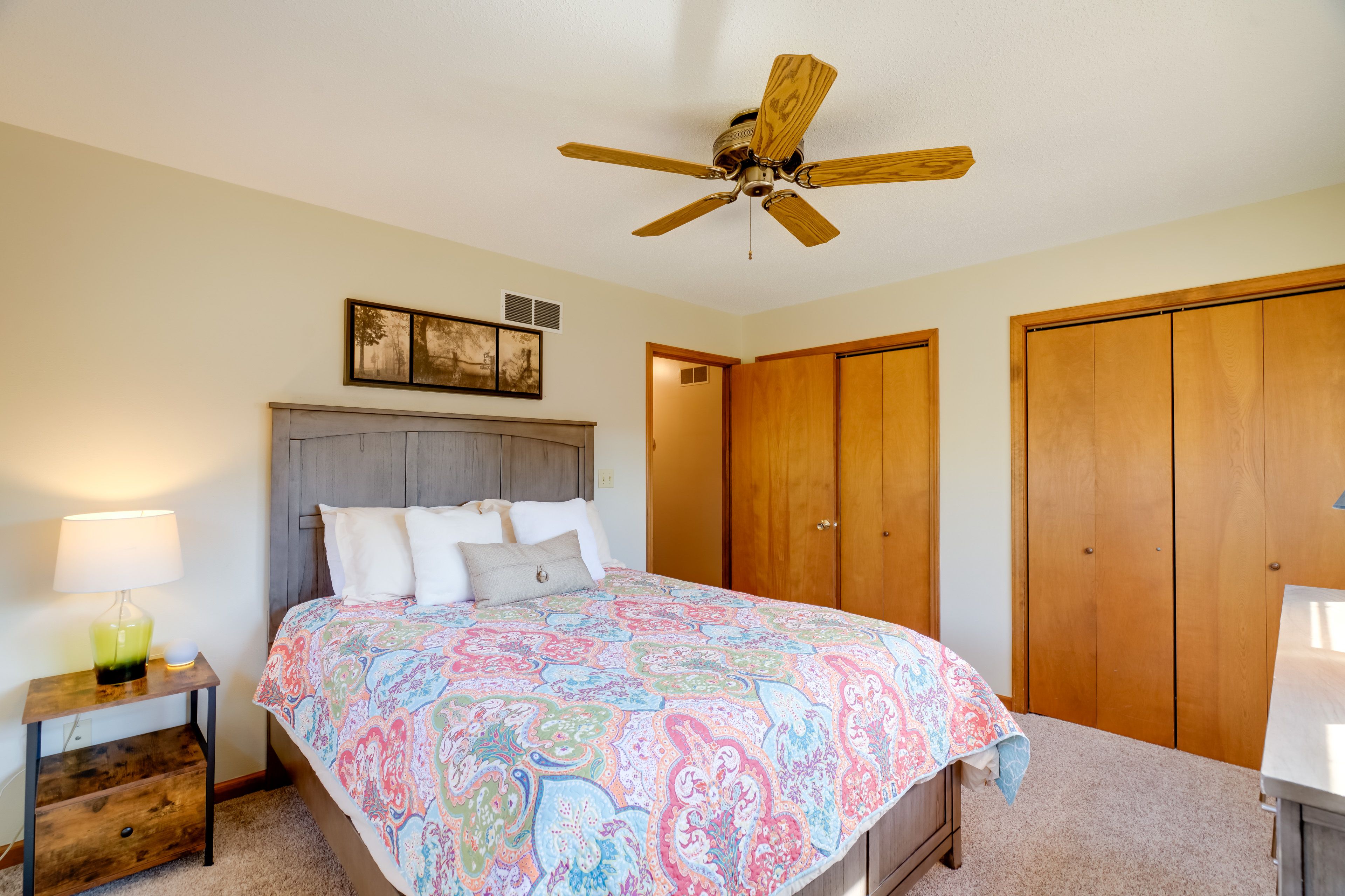 Bedroom 2 | Queen Bed | 1st Floor