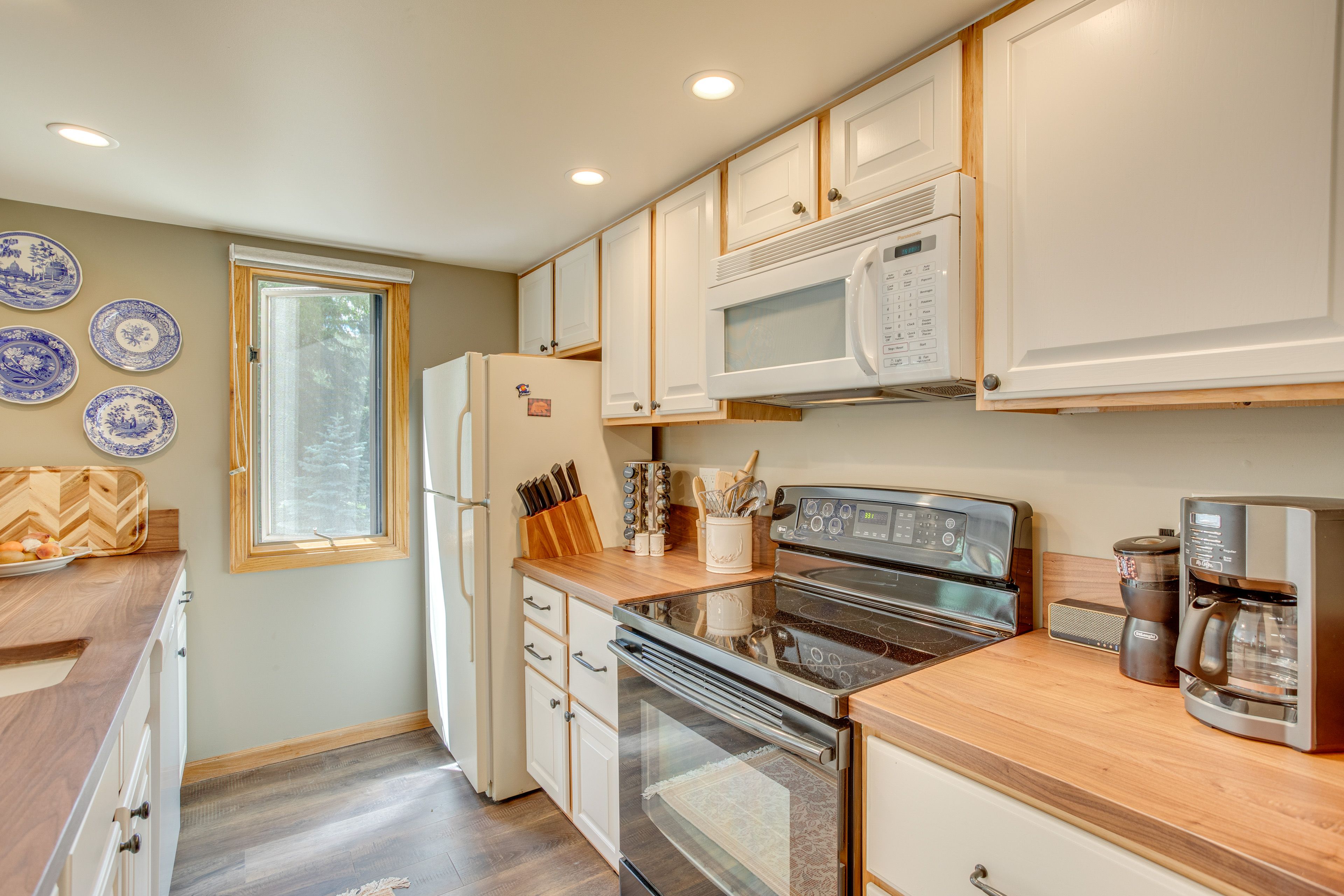 Kitchen | Cooking Basics | Drip Coffee Maker | Dishwasher | French Press