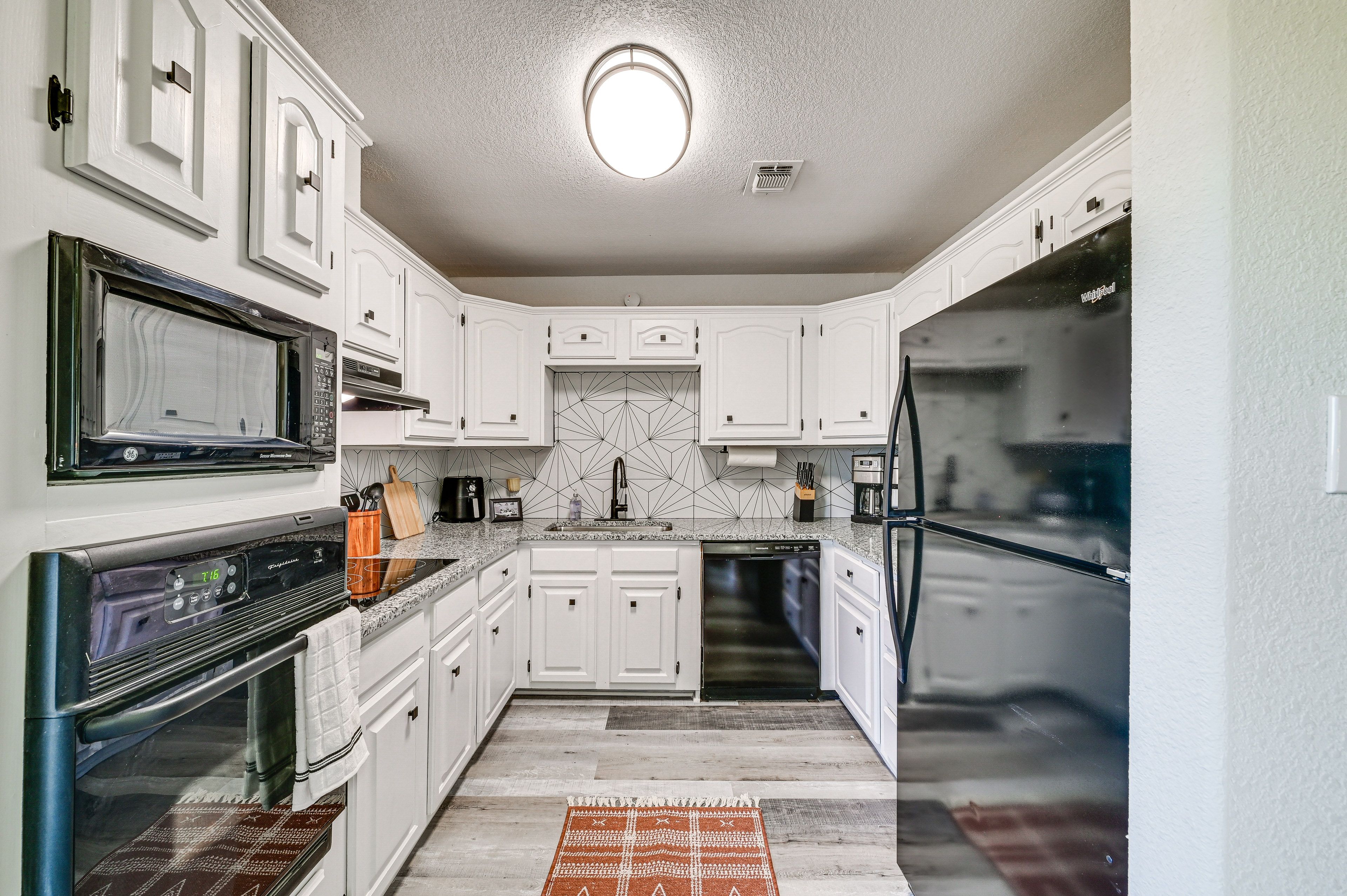 Kitchen | Stove | Drip Coffee Maker