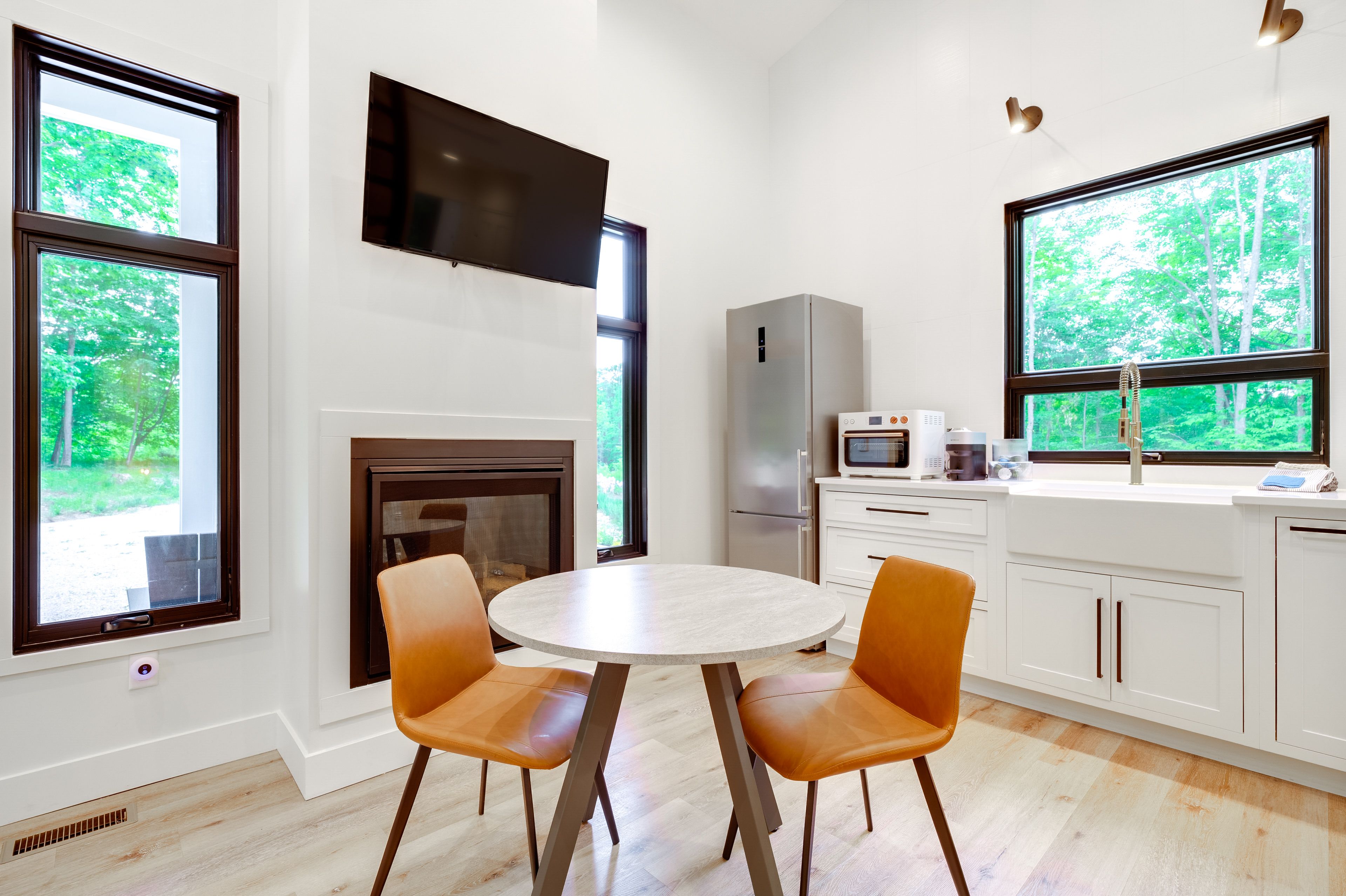 Living Room | Kitchen