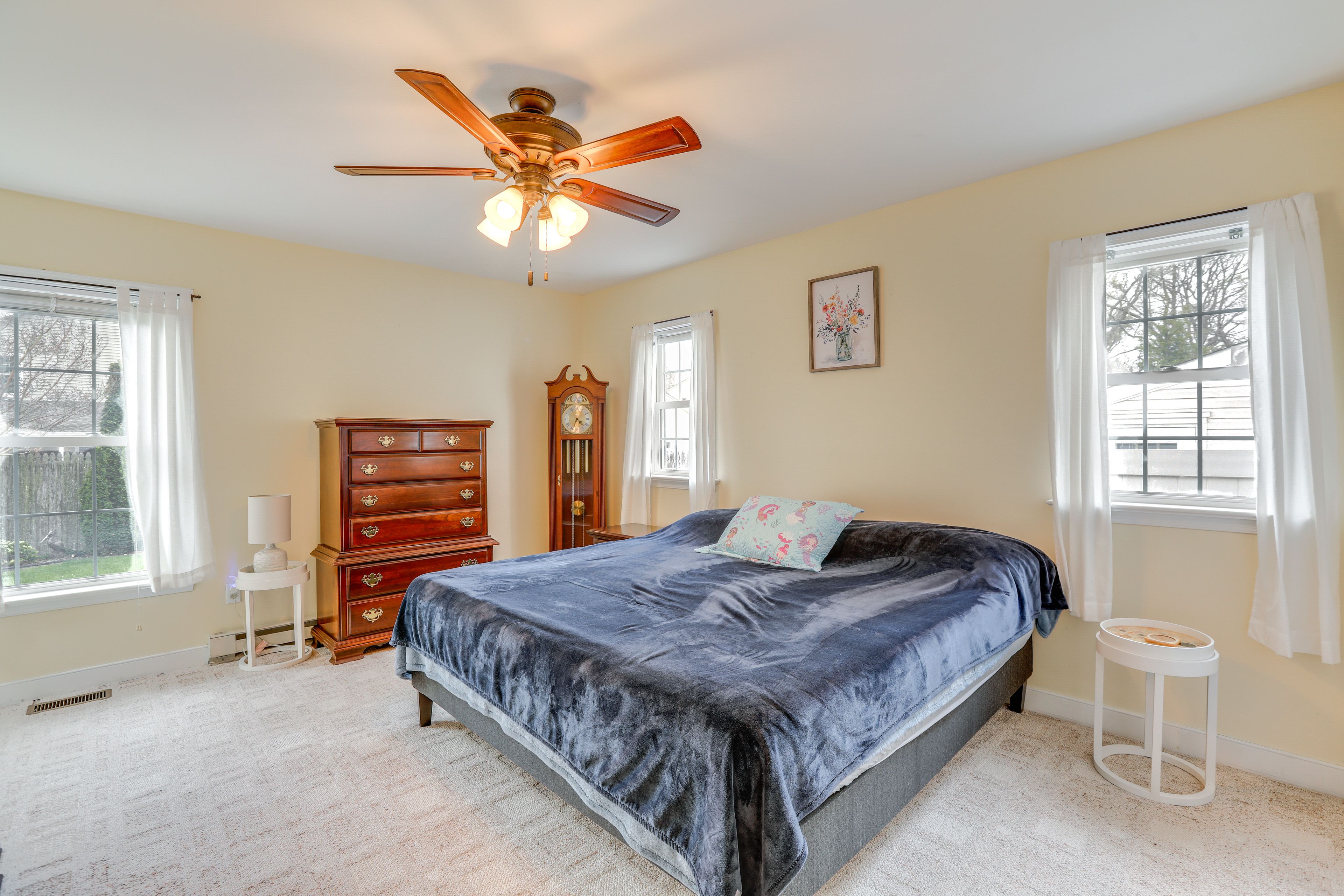 Bedroom 1 | King Bed