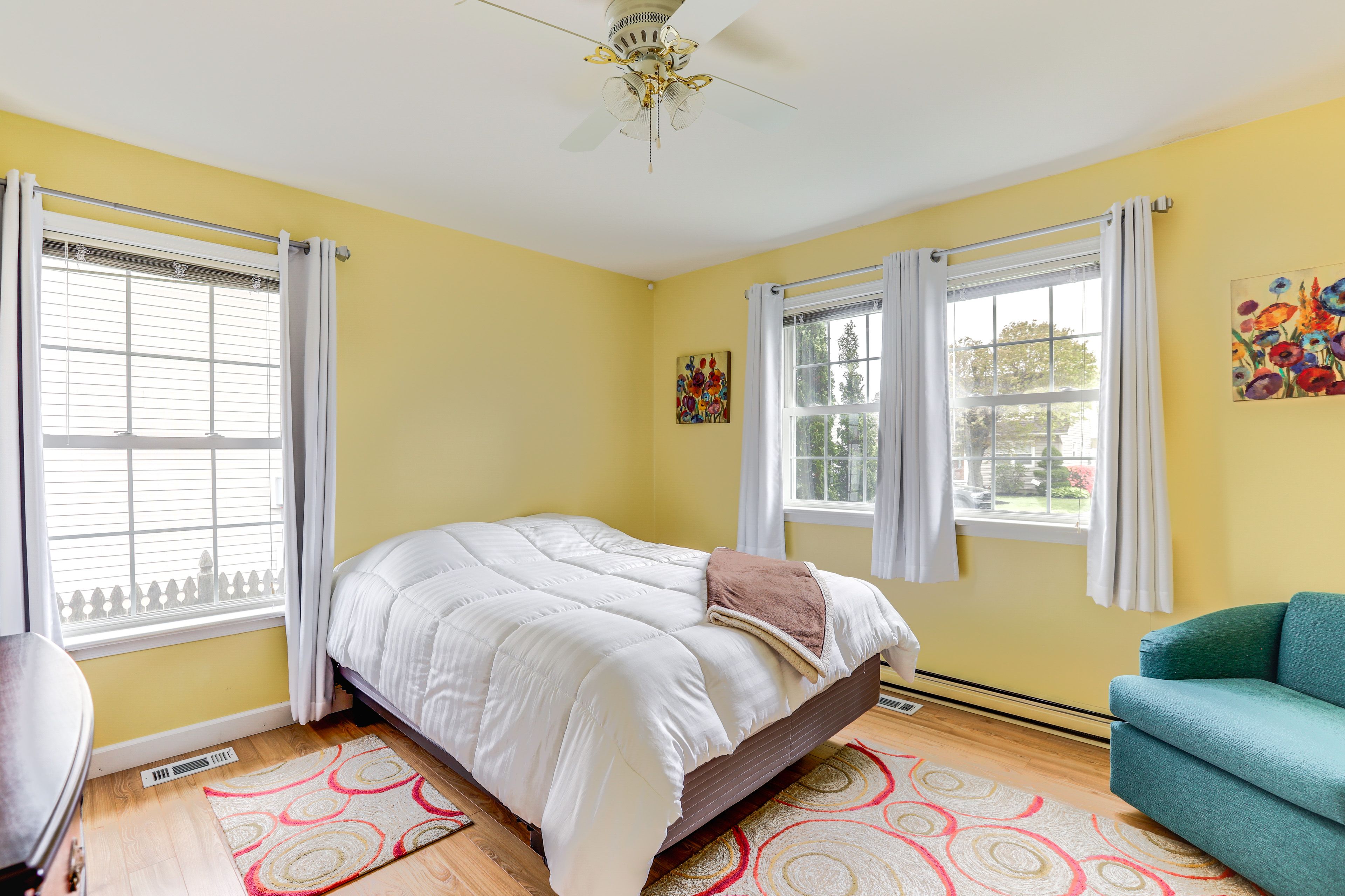 Bedroom 2 | Queen Bed