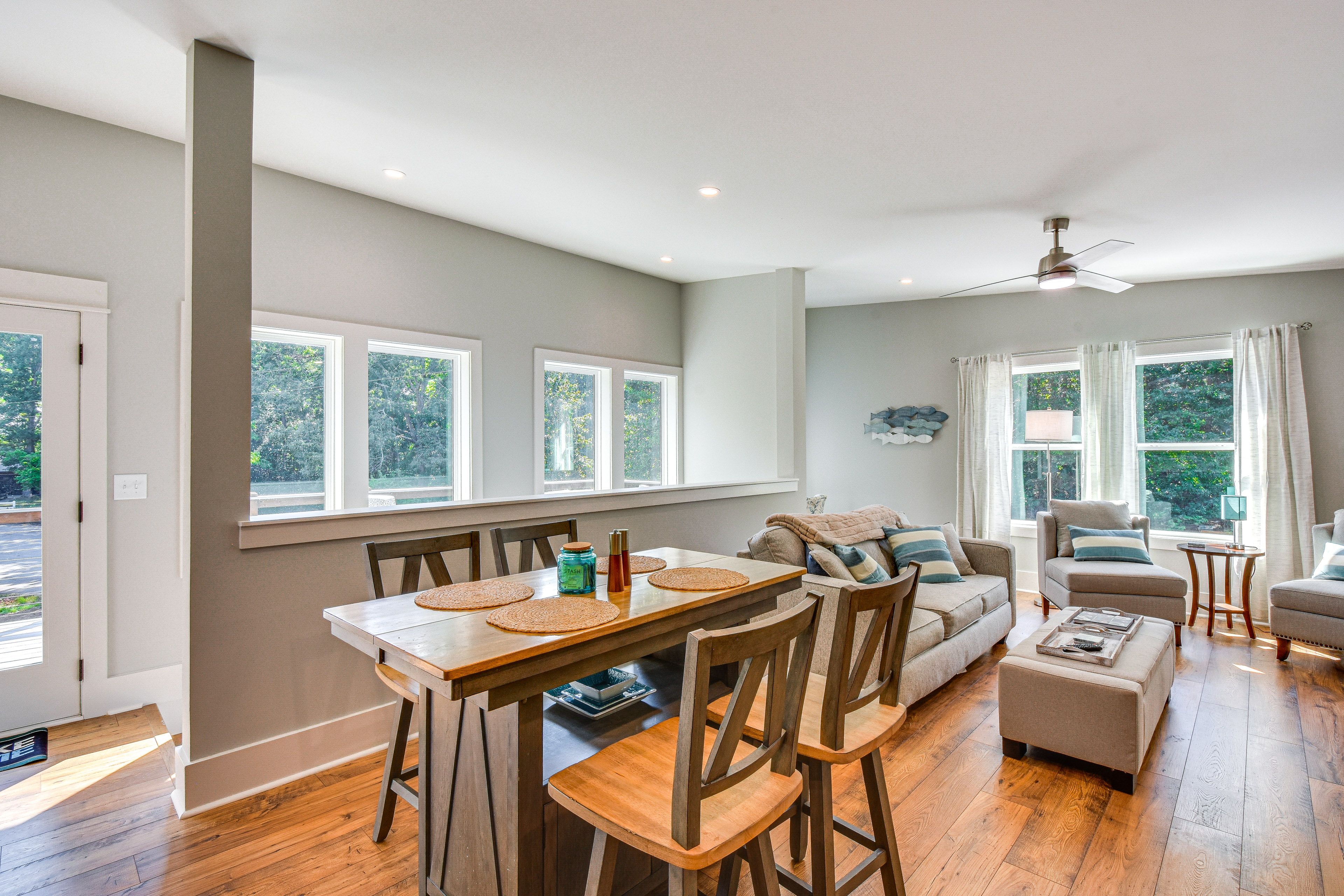 Dining Room | Dishware & Flatware