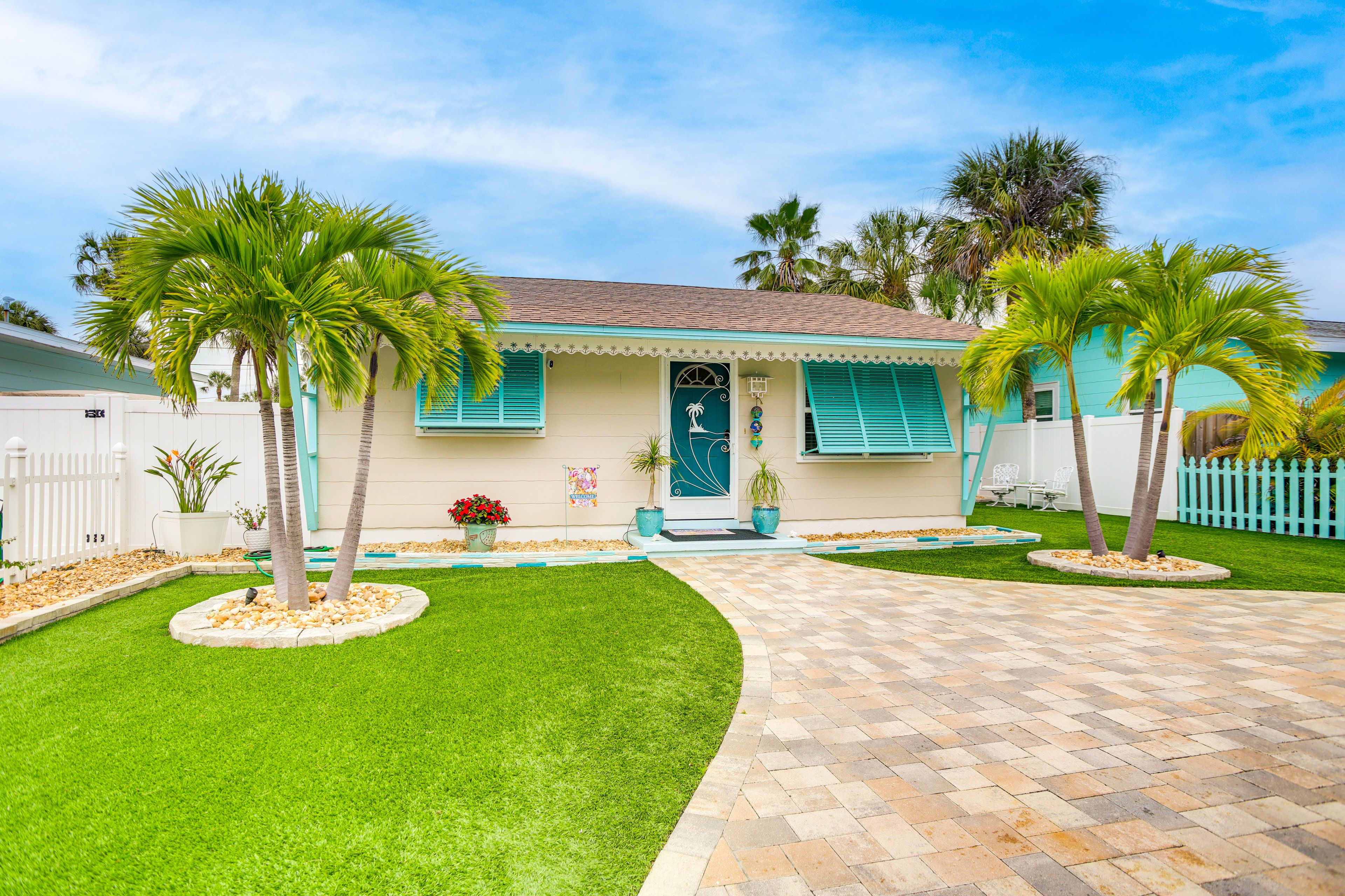 St Pete Beach Vacation Rental | 2BR | 1.5BA | 2 Steps Required | 800 Sq Ft